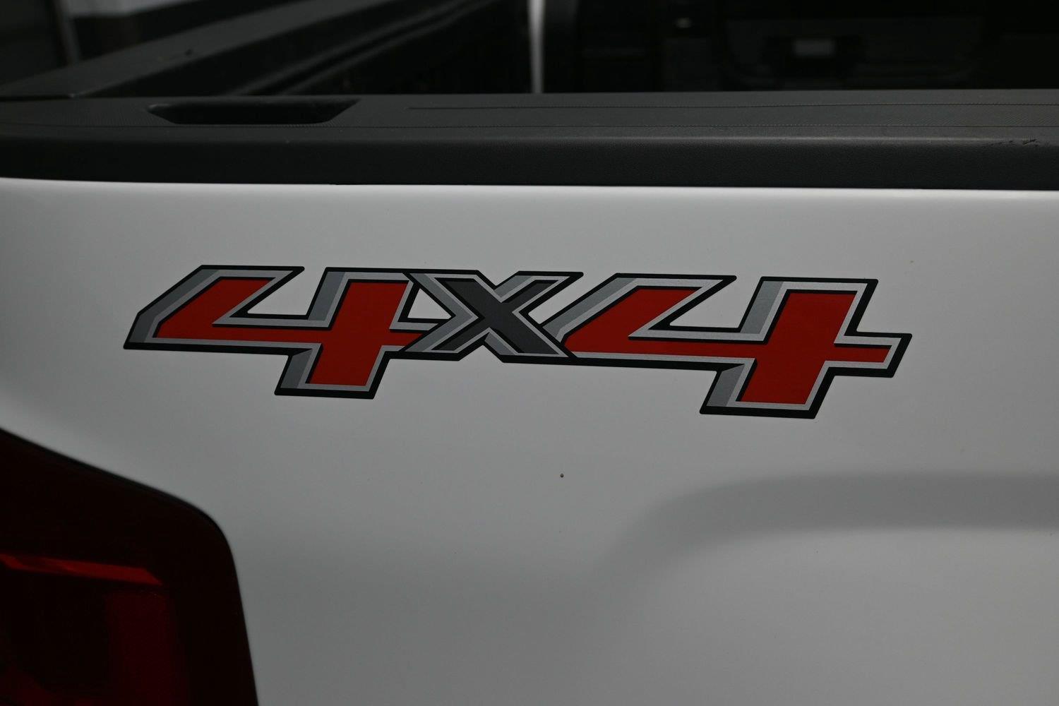 Used 2016 Summit White Chevrolet LTZ image 14