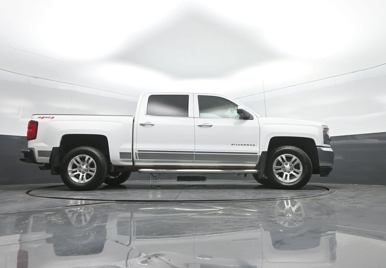 Used 2016 Summit White Chevrolet LTZ image 36