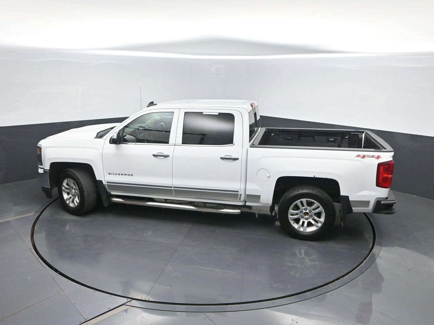 Used 2016 Summit White Chevrolet LTZ image 38