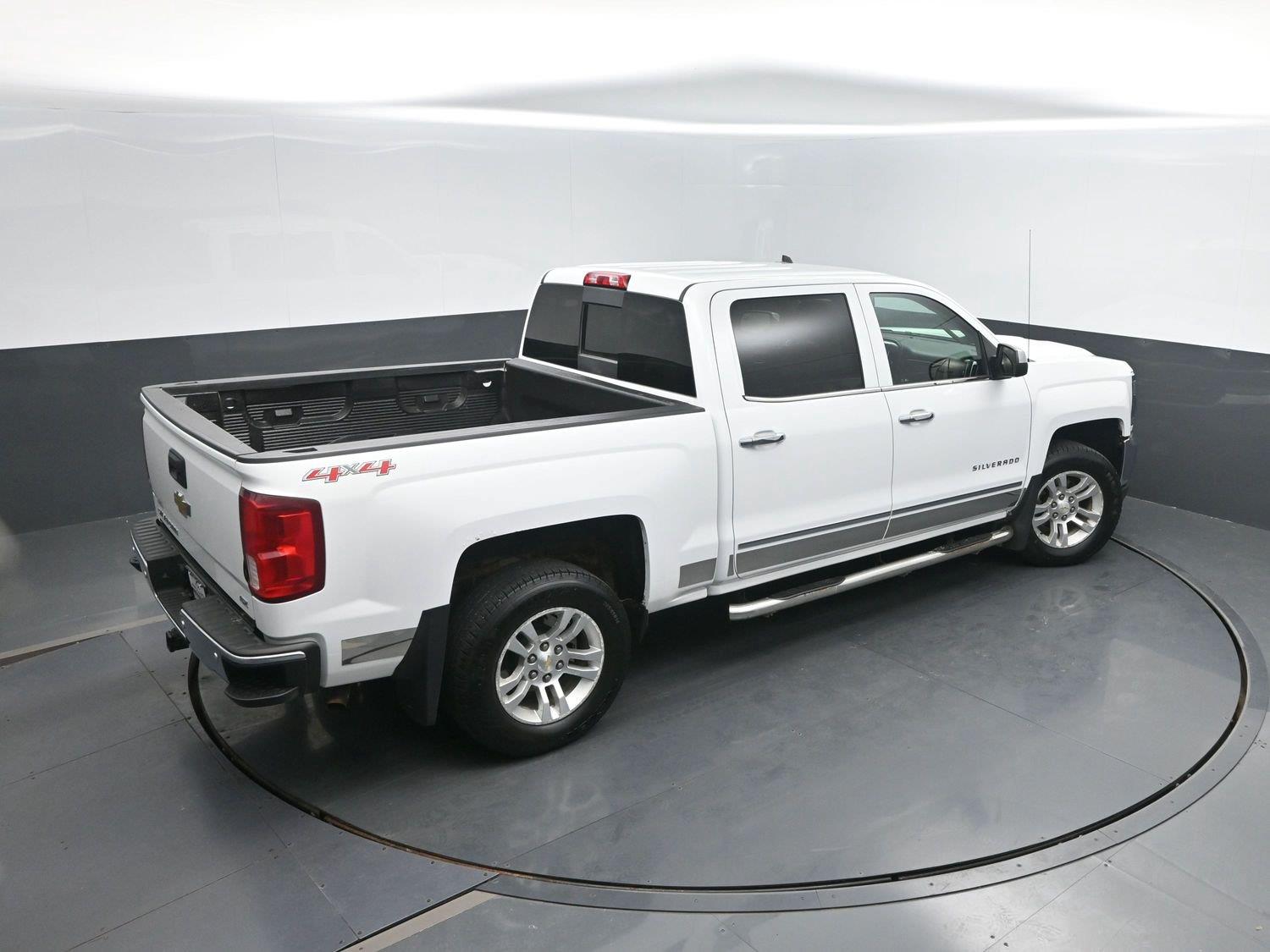 Used 2016 Summit White Chevrolet LTZ image 39