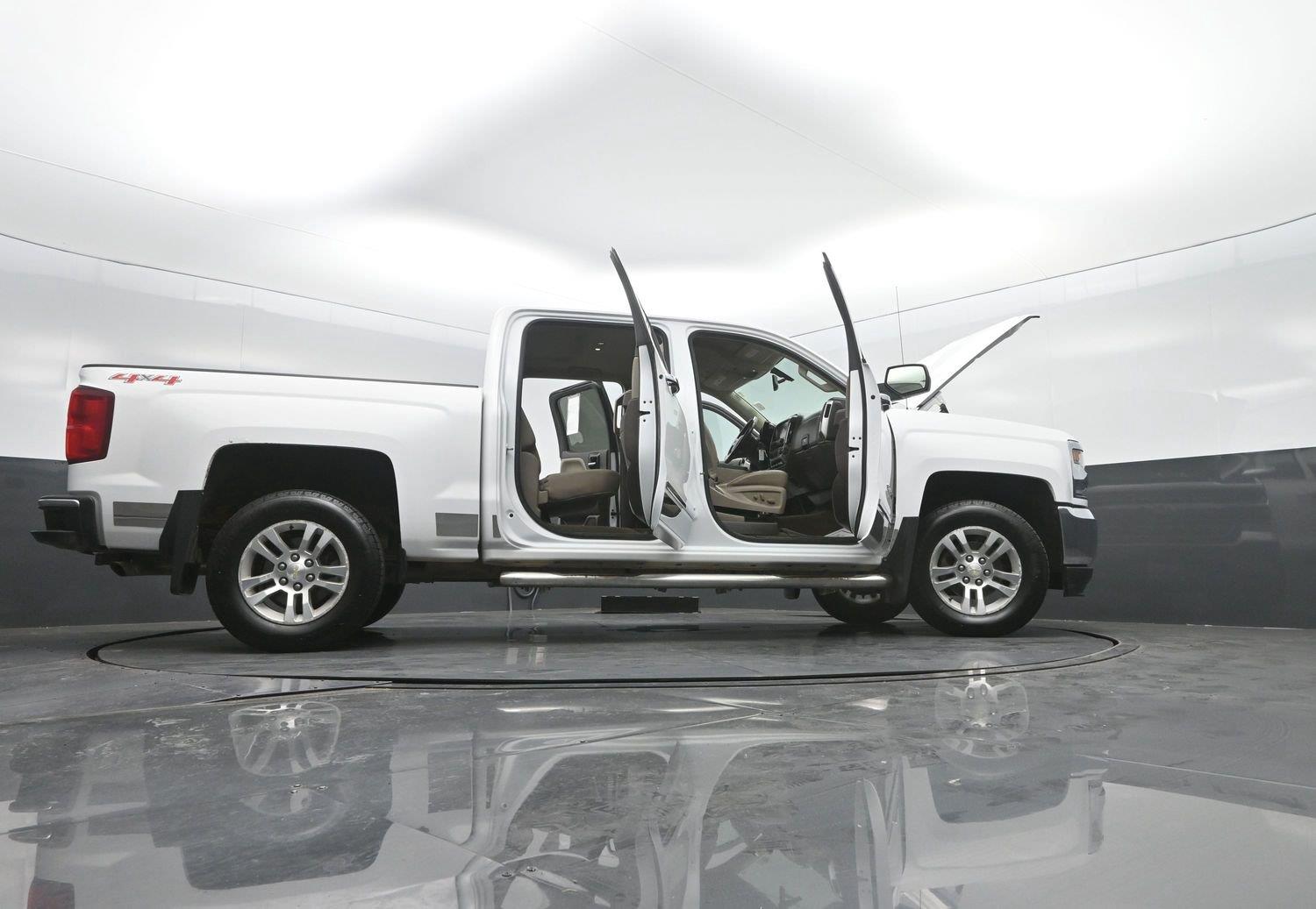 Used 2016 Summit White Chevrolet LTZ image 52