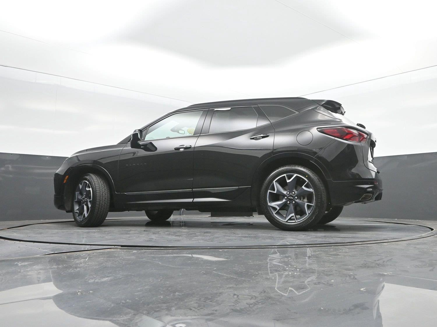 Used 2021 BLACK CHEVROLET  image 35