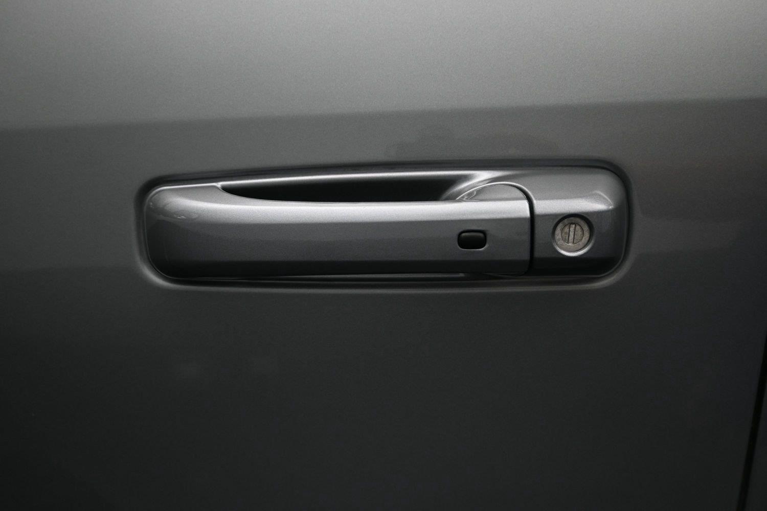 Used 2023 Billet Silver Metallic Clearcoat Ram Limited image 21