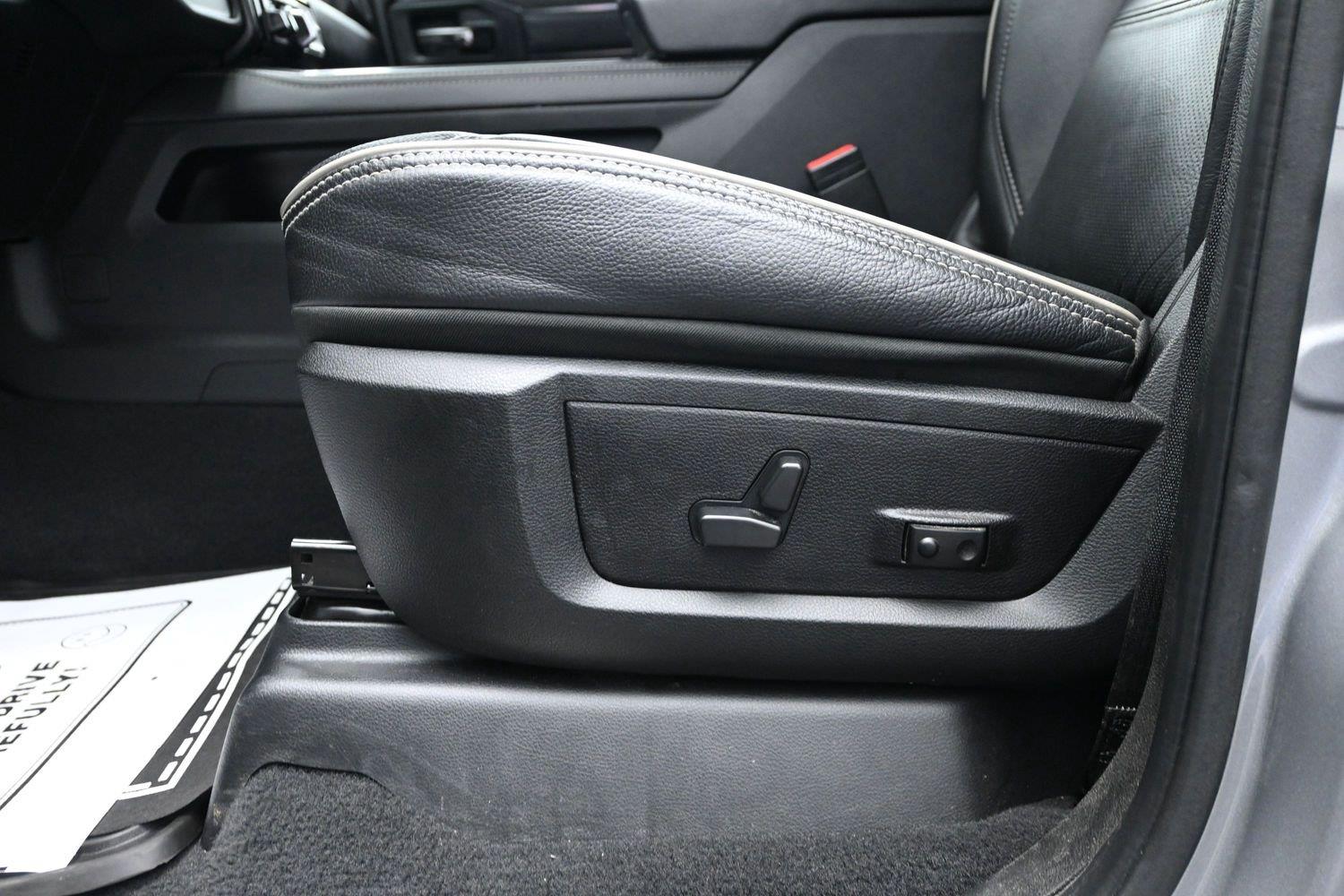 Used 2023 Billet Silver Metallic Clearcoat Ram Limited image 24