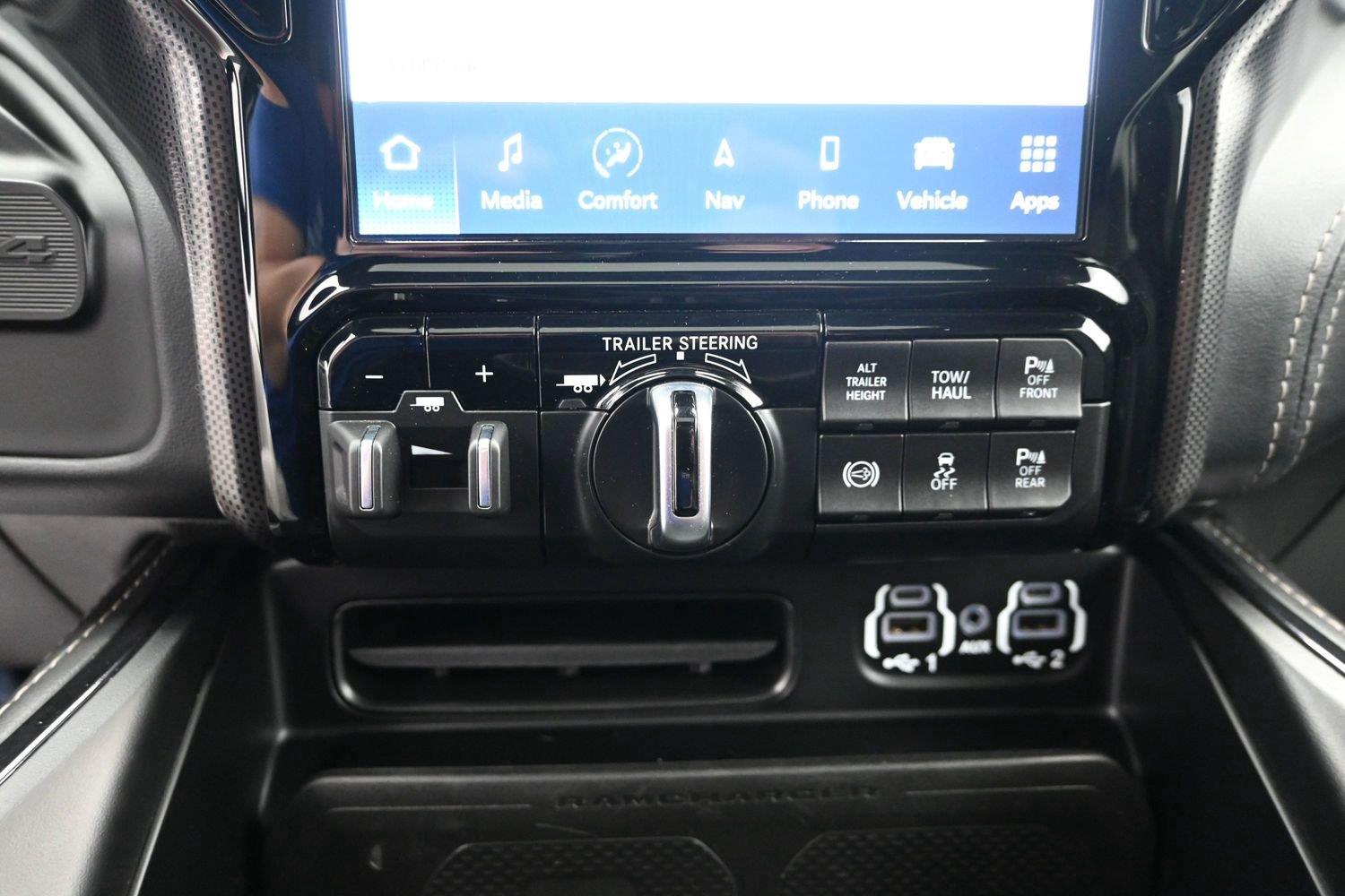 Used 2023 Billet Silver Metallic Clearcoat Ram Limited image 33