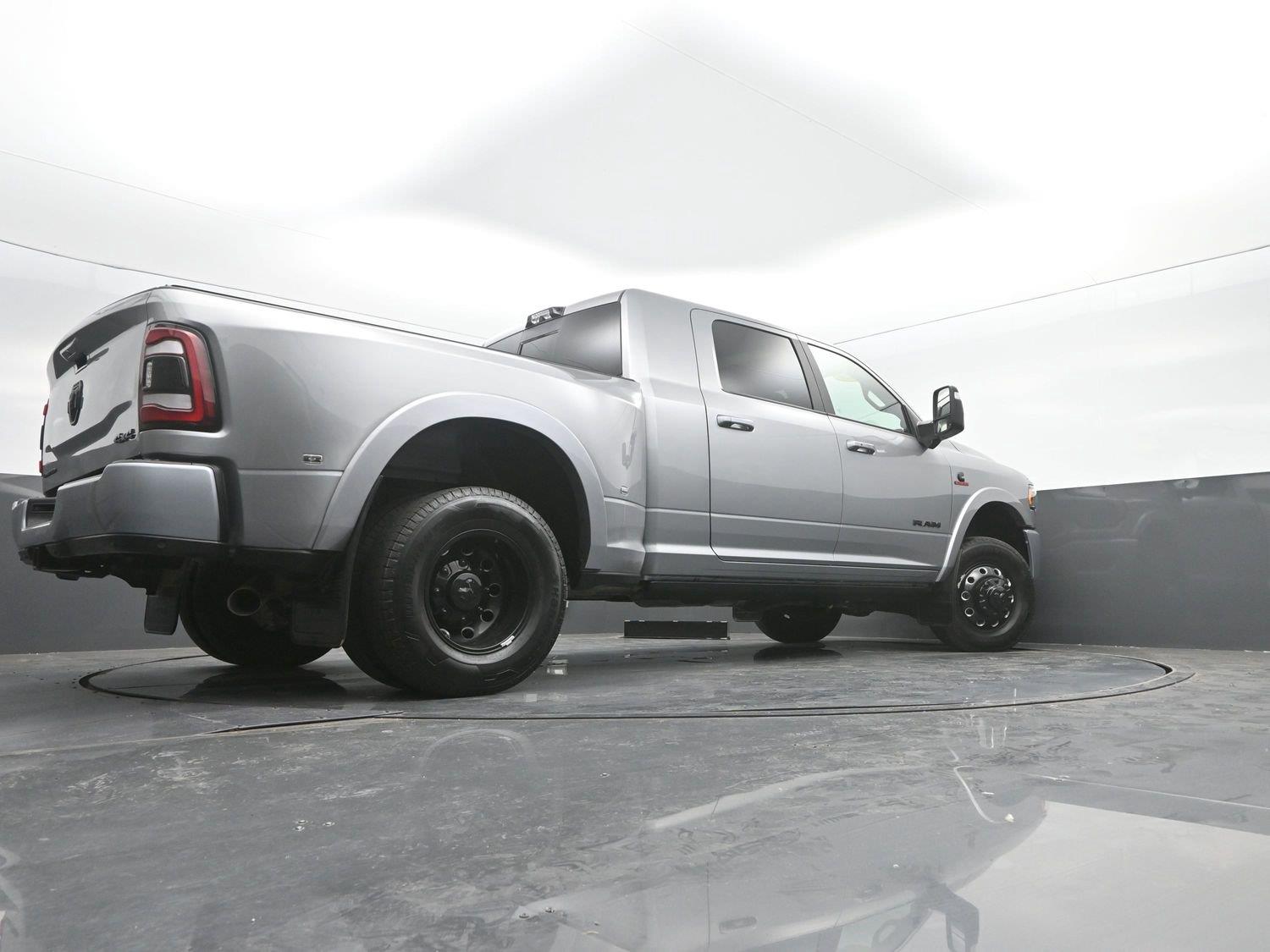 Used 2023 Billet Silver Metallic Clearcoat Ram Limited image 41