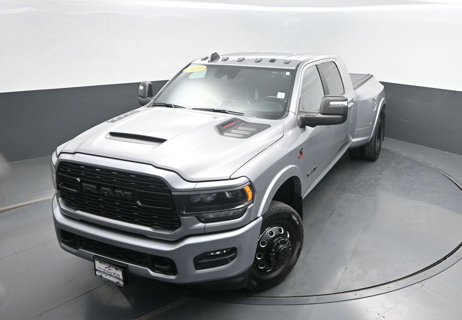 Used 2023 Billet Silver Metallic Clearcoat Ram Limited image 43