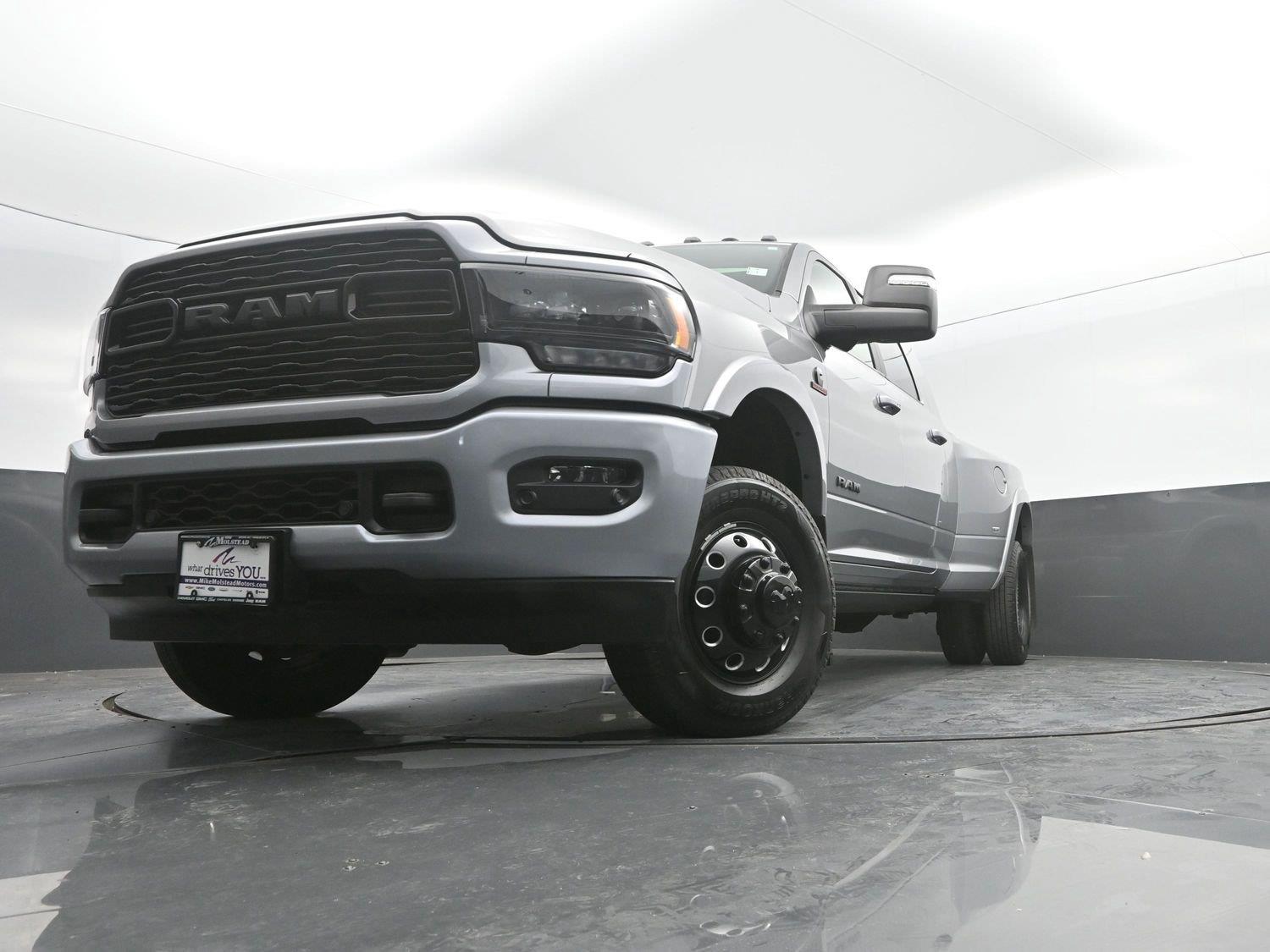 Used 2023 Billet Silver Metallic Clearcoat Ram Limited image 51