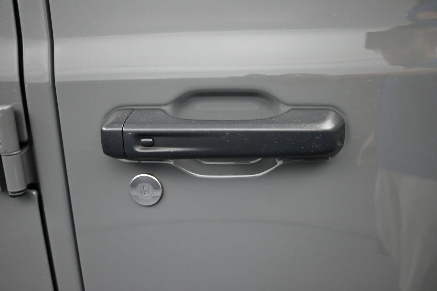 Used 2023 Sting-Gray Clearcoat Jeep Sport Altitude image 8