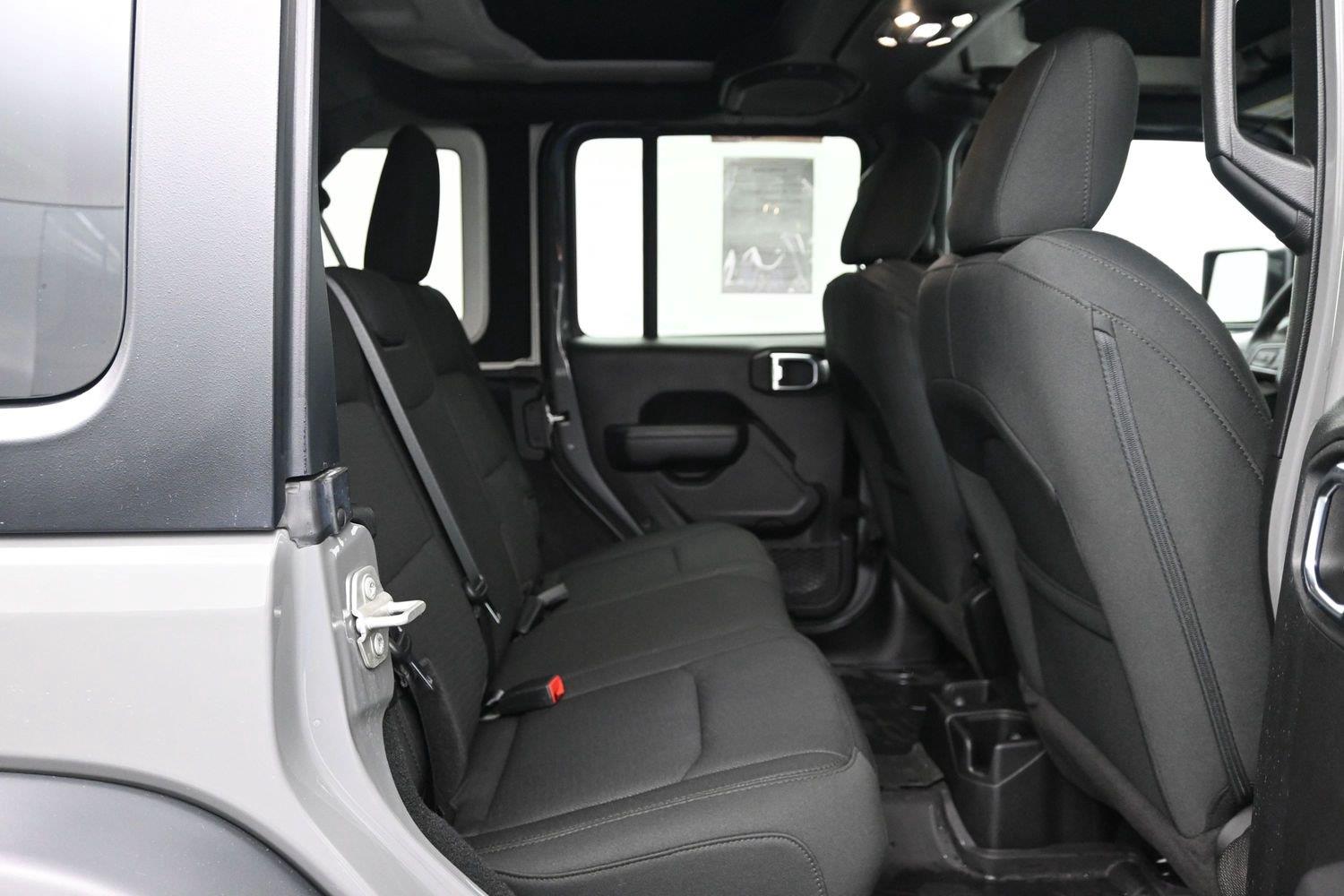 Used 2023 Sting-Gray Clearcoat Jeep Sport Altitude image 12