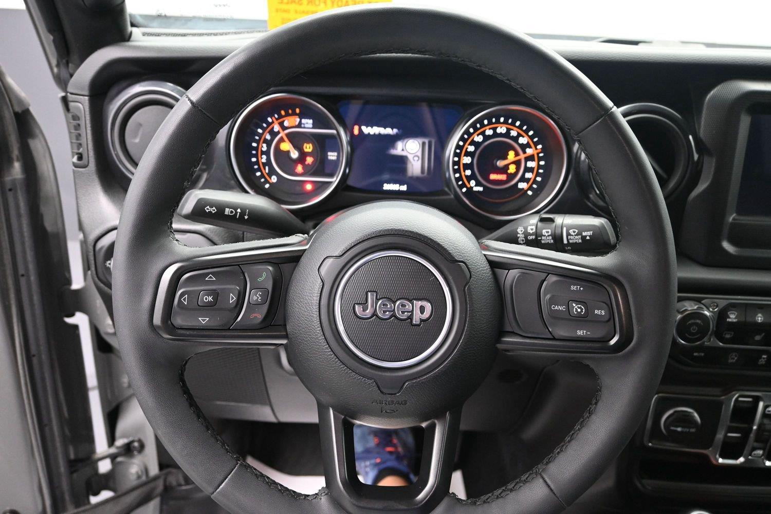 Used 2023 Sting-Gray Clearcoat Jeep Sport Altitude image 17
