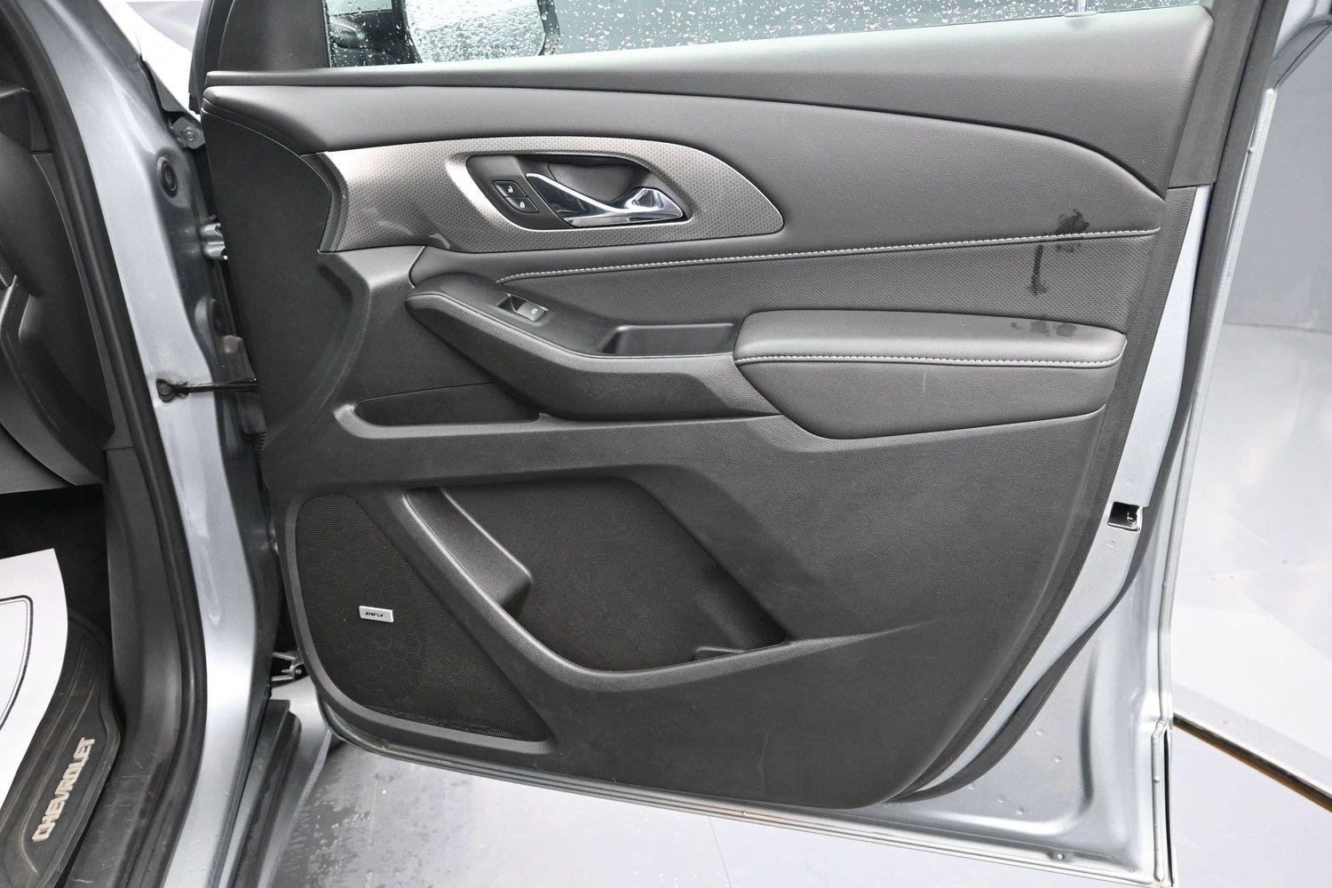 Used 2023 Sterling Gray Metallic Chevrolet Premier image 9