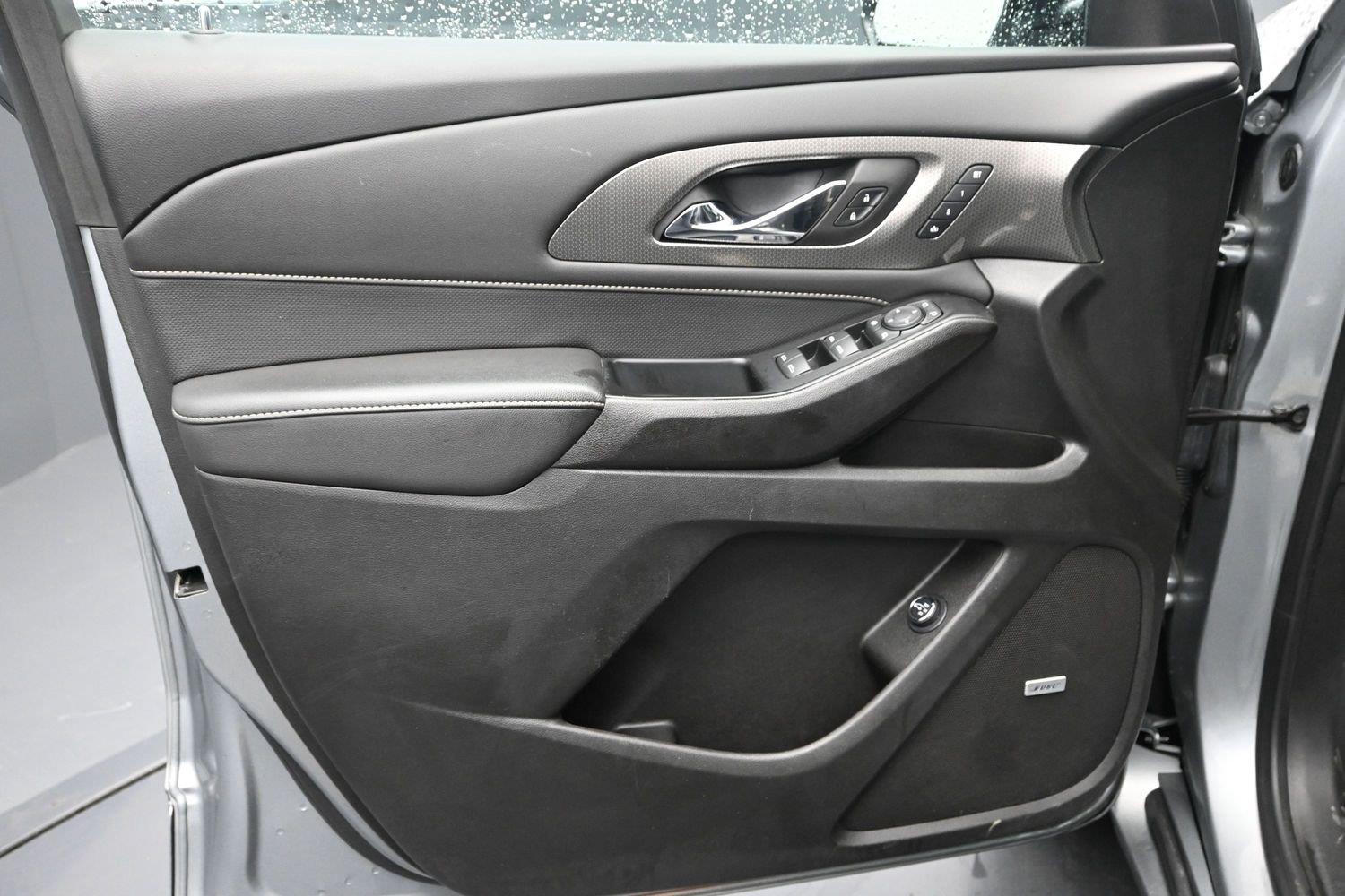 Used 2023 Sterling Gray Metallic Chevrolet Premier image 22