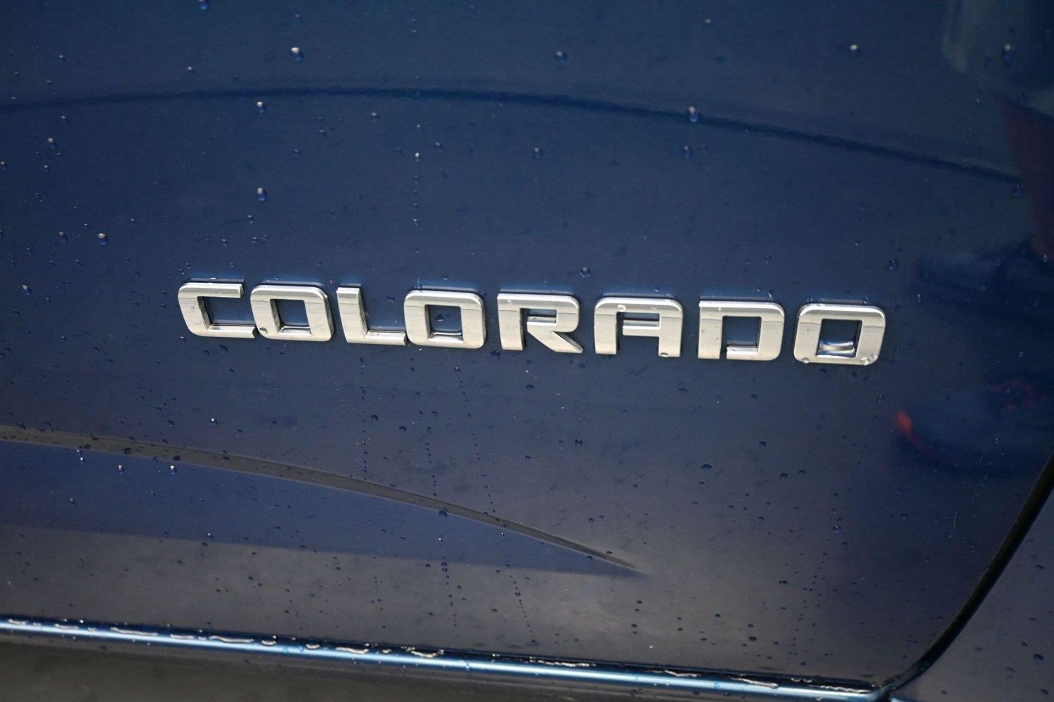 Used 2019 Pacific Blue Metallic Chevrolet 4WD Z71 image 6