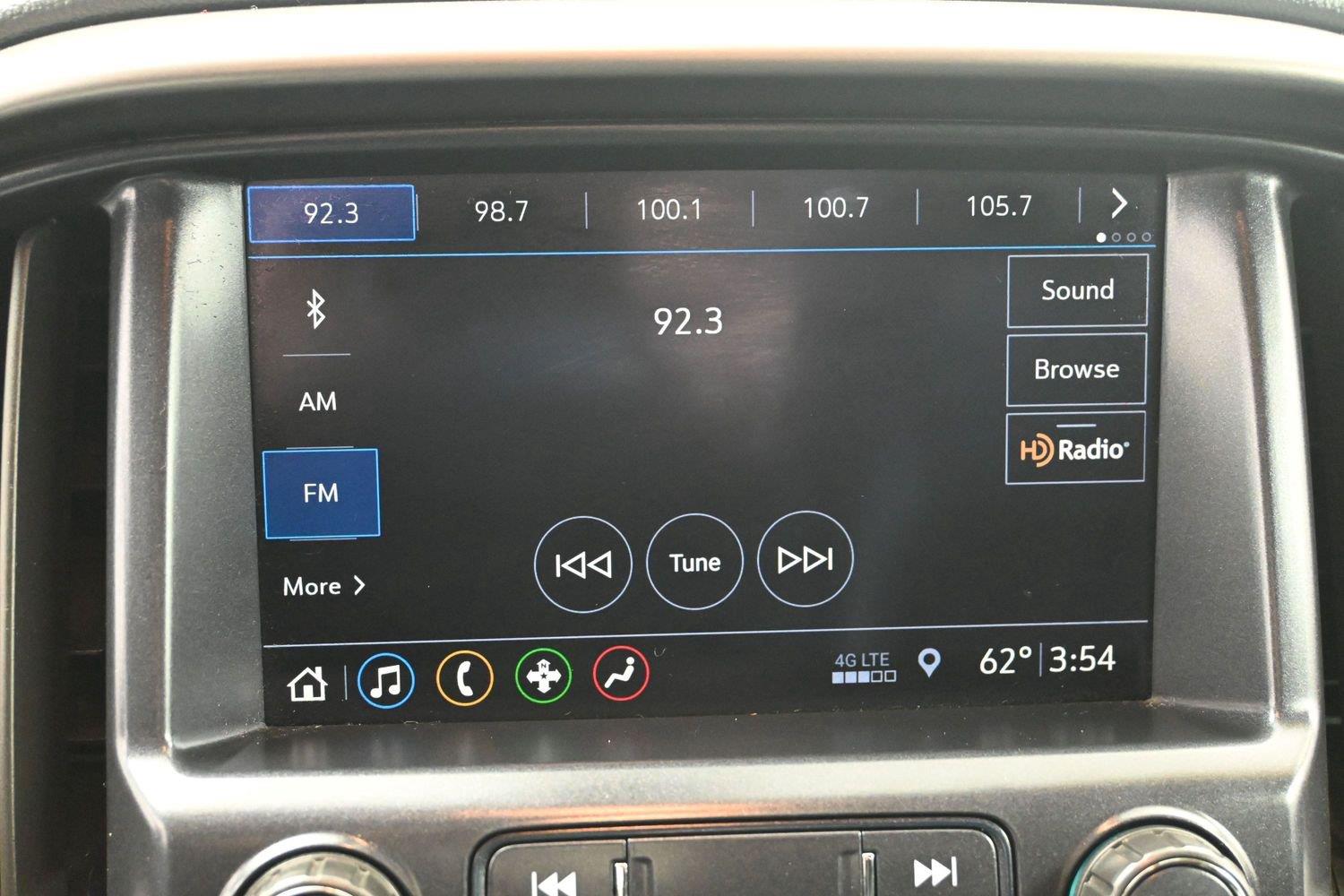 Used 2019 Pacific Blue Metallic Chevrolet 4WD Z71 image 25