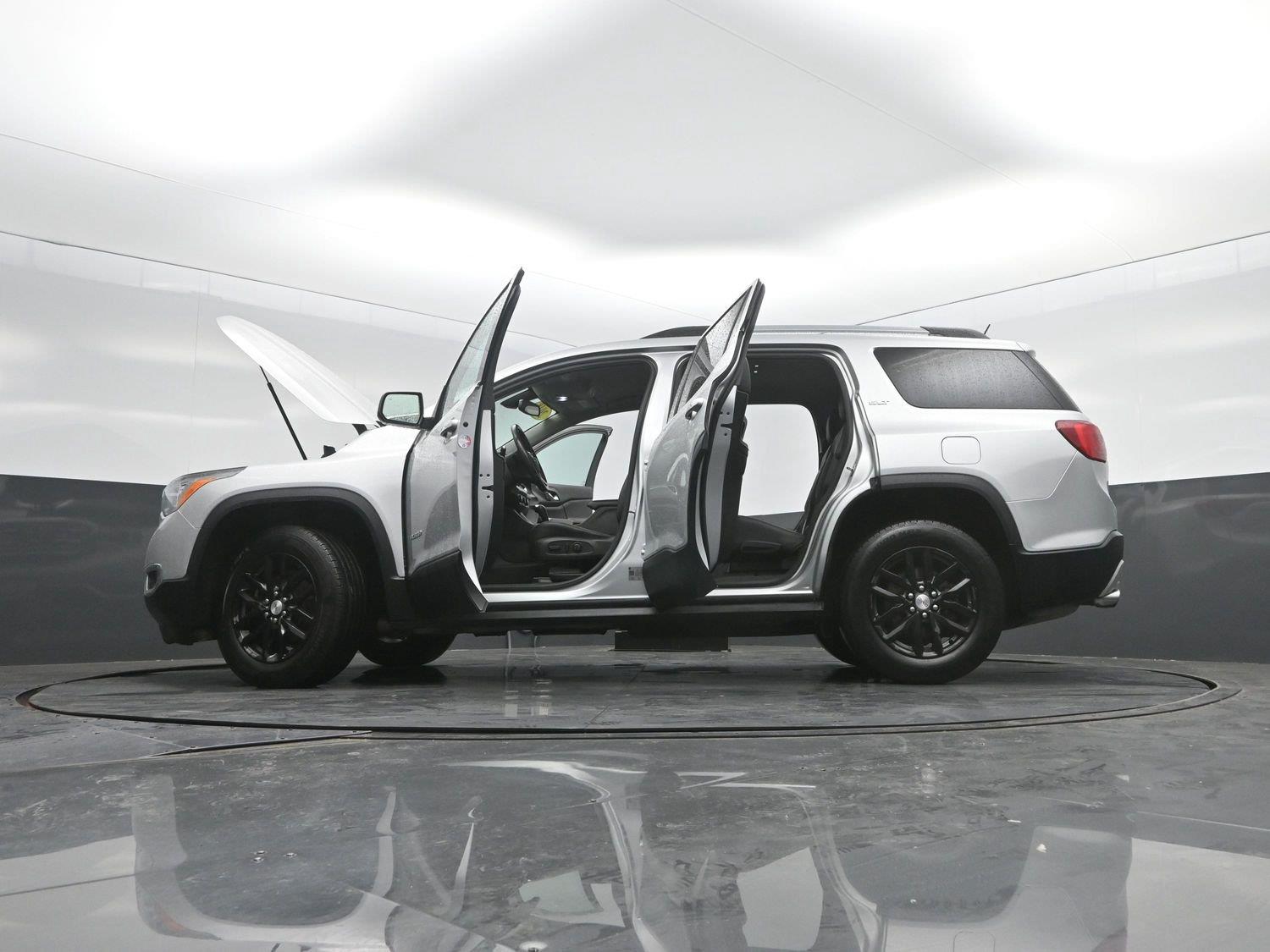Used 2018 Quicksilver Metallic GMC SLT image 52