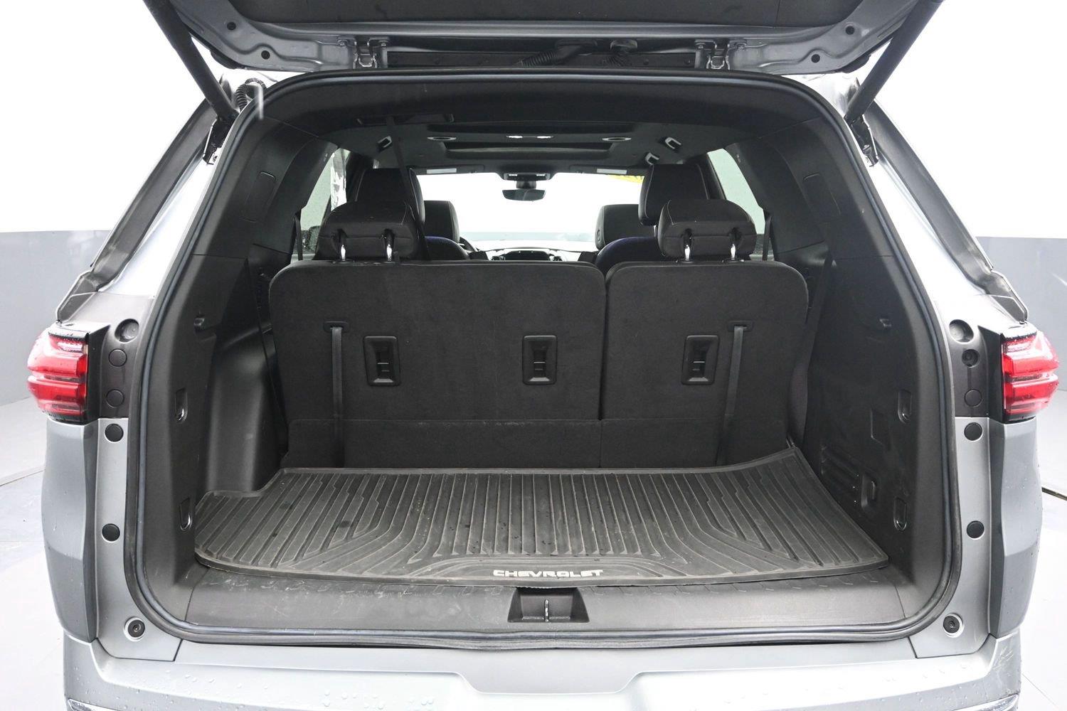 Used 2023 Sterling Gray Metallic Chevrolet Premier image 19