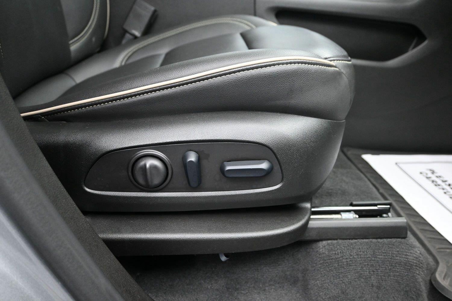 Used 2023 Sterling Gray Metallic Chevrolet Premier image 11