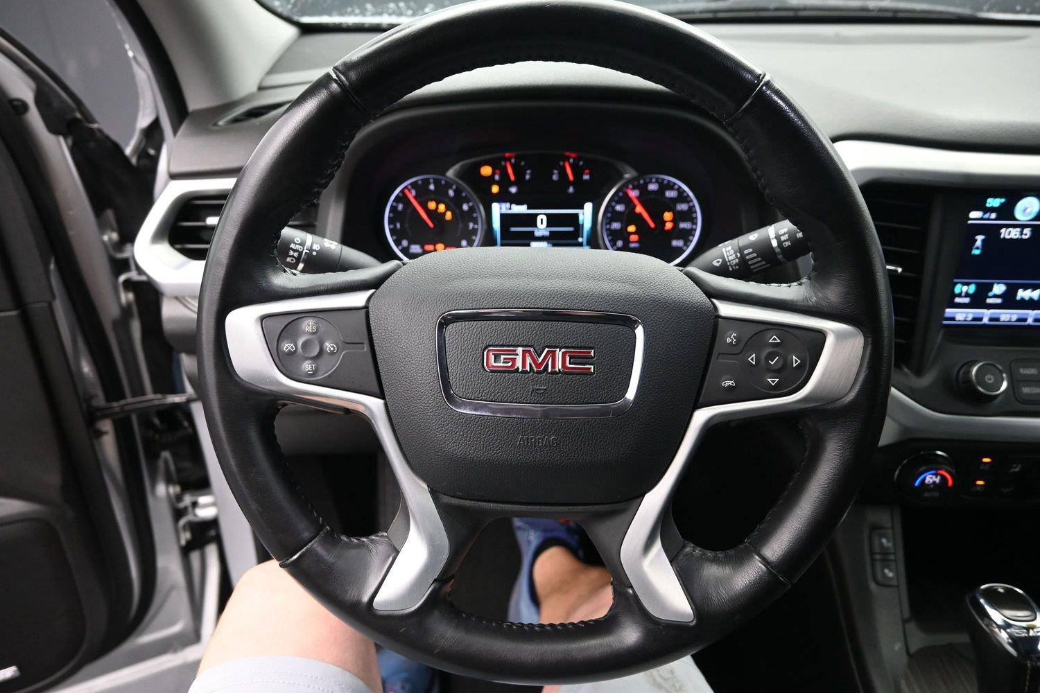 Used 2018 Quicksilver Metallic GMC SLT image 25