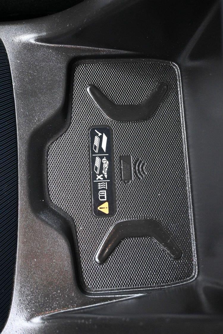 Used 2019 Pacific Blue Metallic Chevrolet 4WD Z71 image 29
