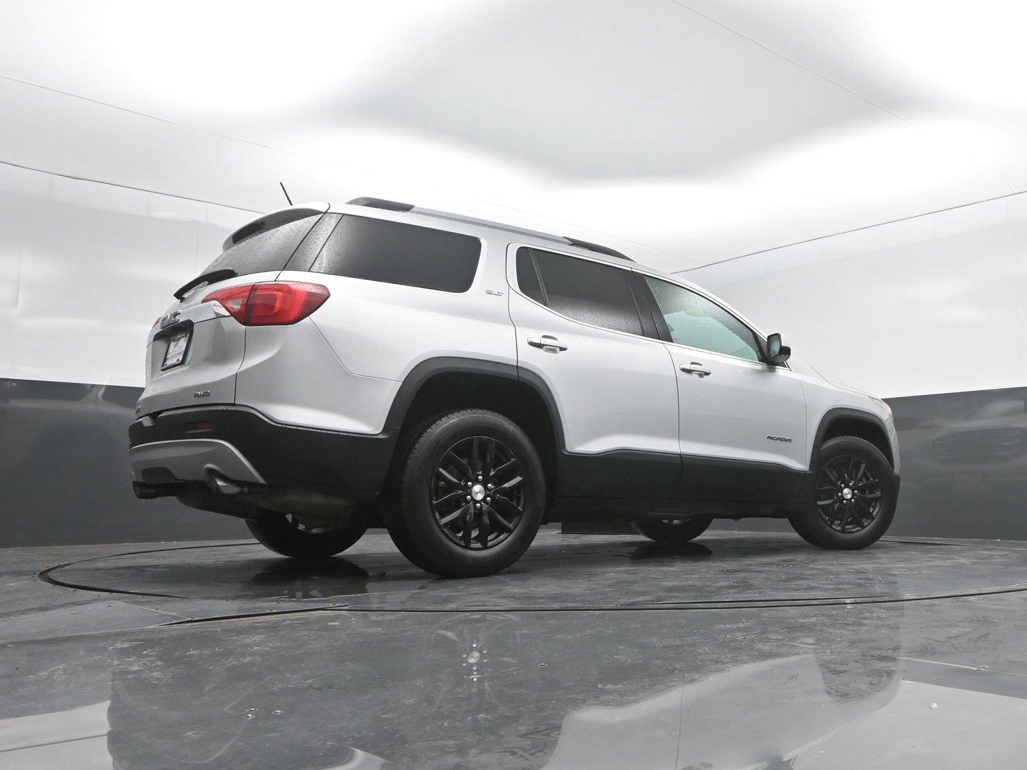 Used 2018 Quicksilver Metallic GMC SLT image 36