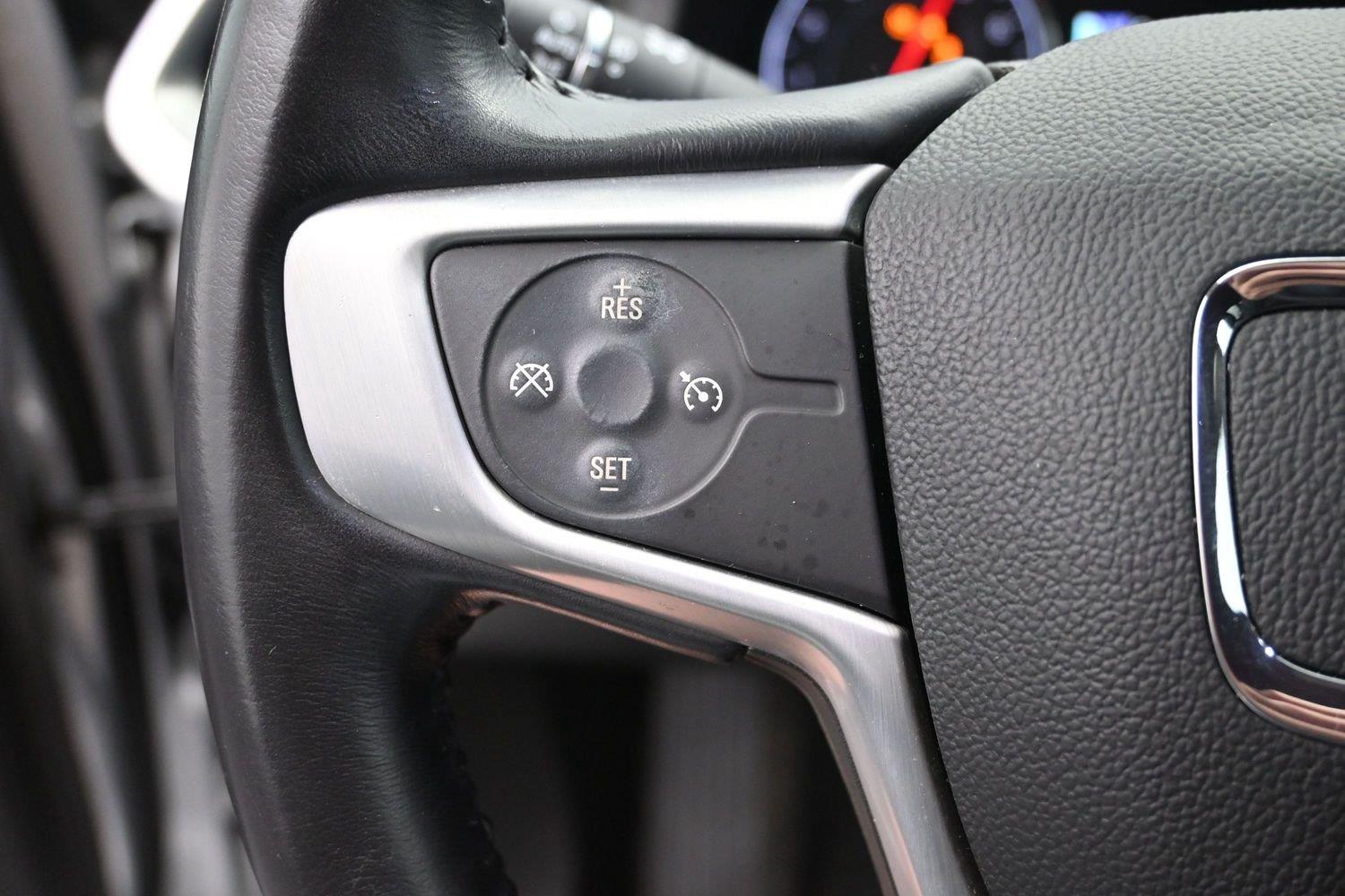 Used 2018 Quicksilver Metallic GMC SLT image 26