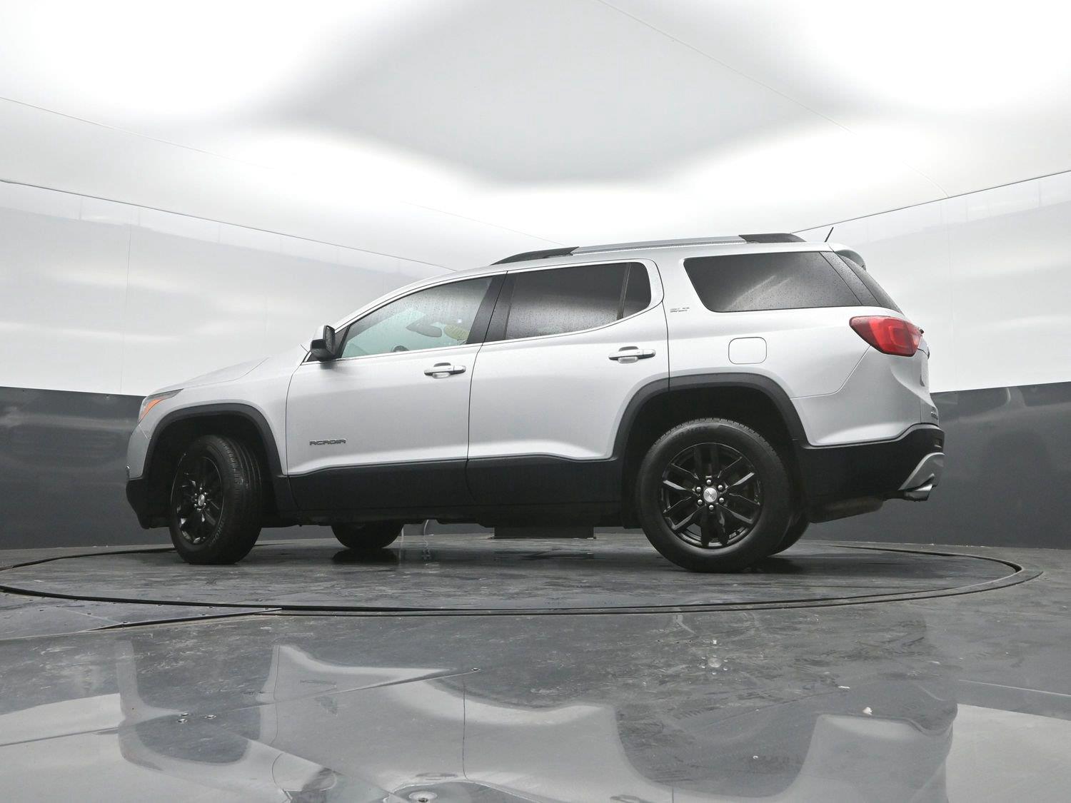 Used 2018 Quicksilver Metallic GMC SLT image 35