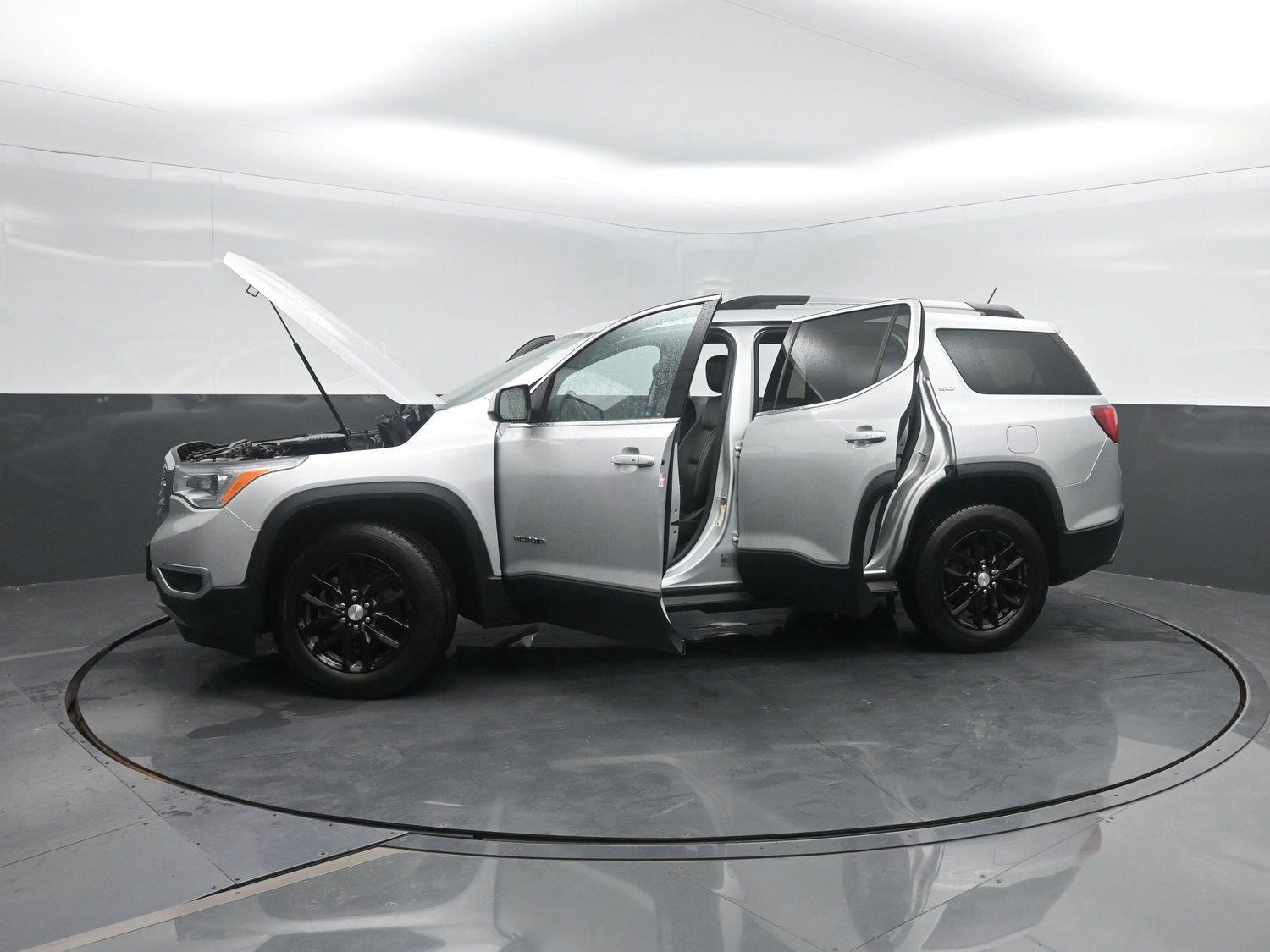 Used 2018 Quicksilver Metallic GMC SLT image 50