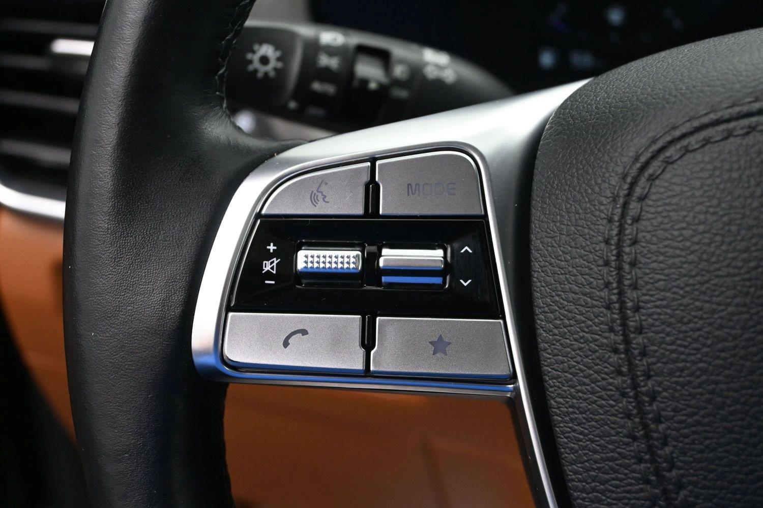 Used 2024 Ebony Black KIA SX X-Line image 27