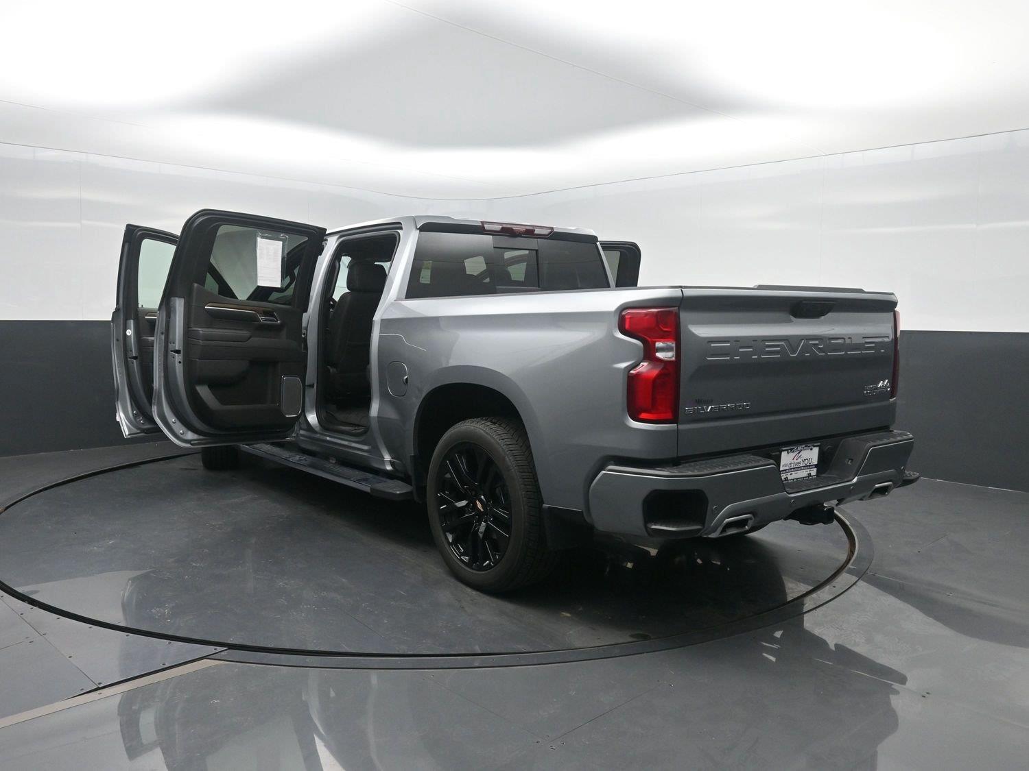 Used 2026 Sterling Gray Metallic Chevrolet High Country image 50