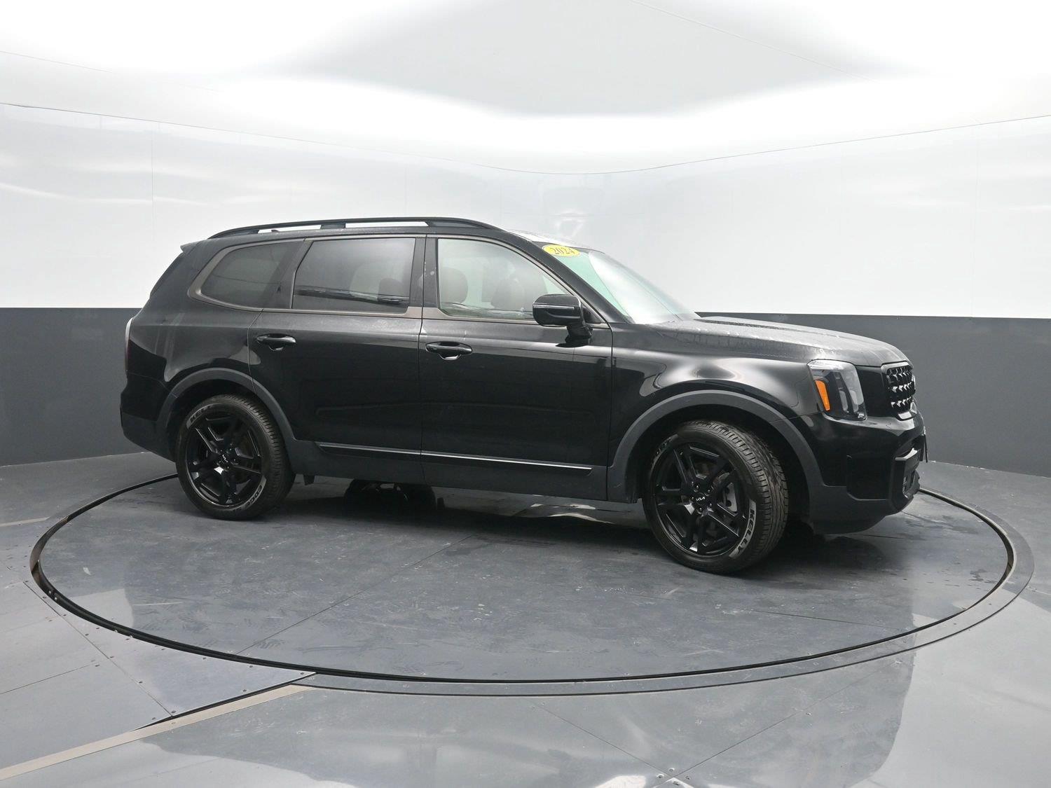 Used 2024 Ebony Black KIA SX X-Line image 3