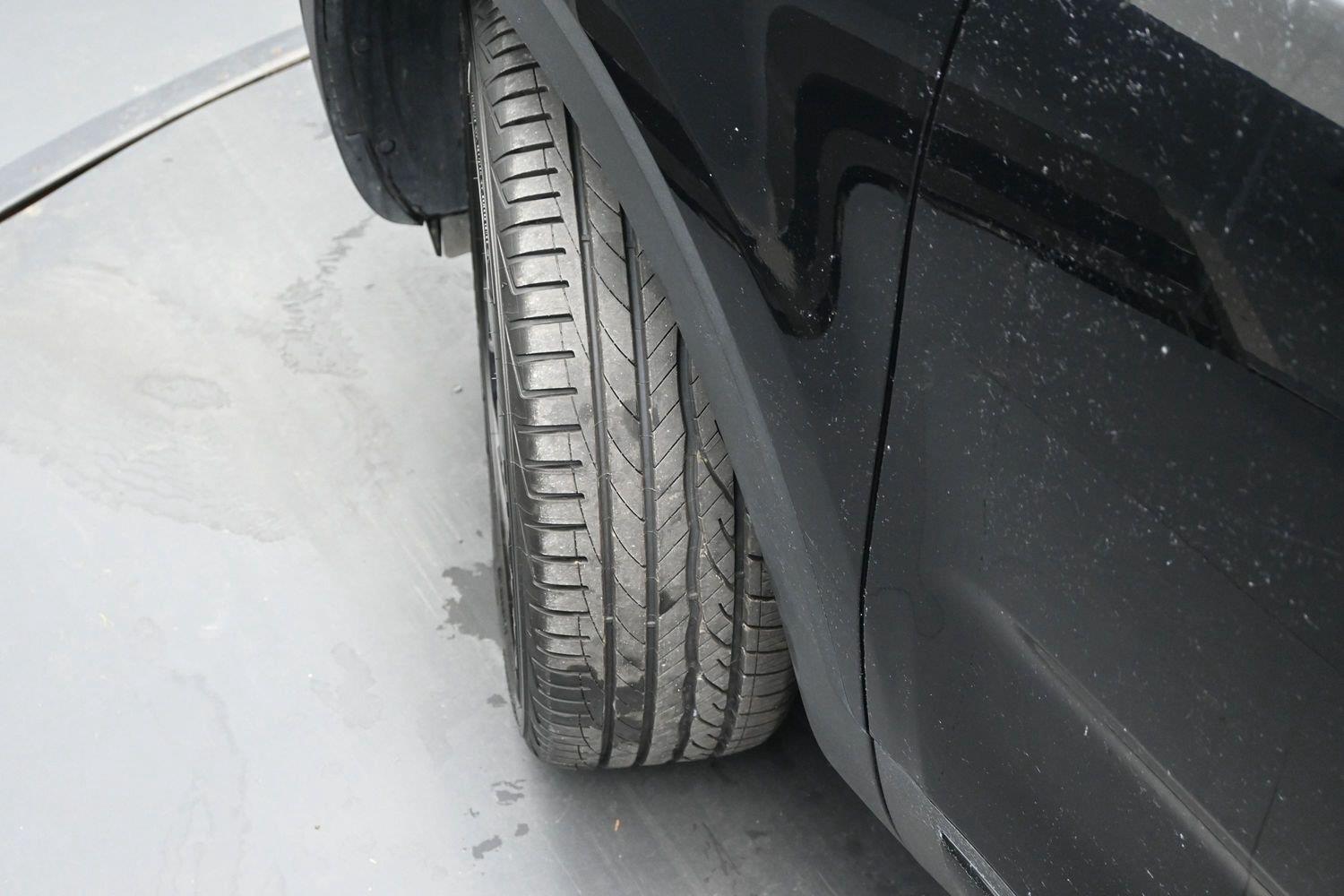Used 2024 Ebony Black KIA SX X-Line image 5