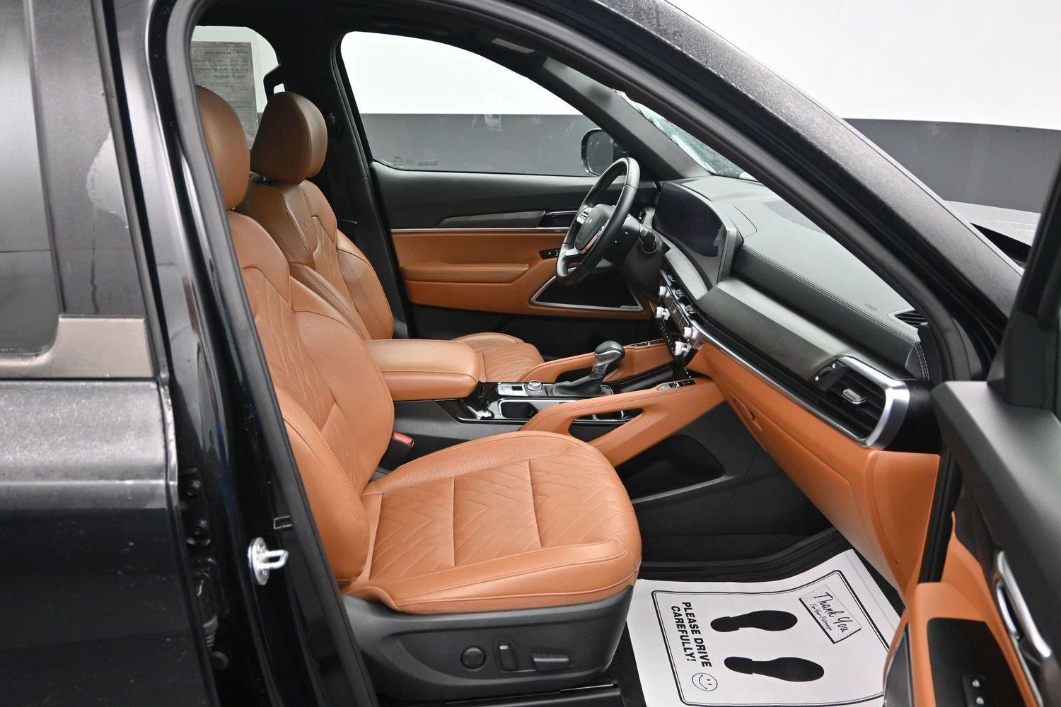 Used 2024 Ebony Black KIA SX X-Line image 8