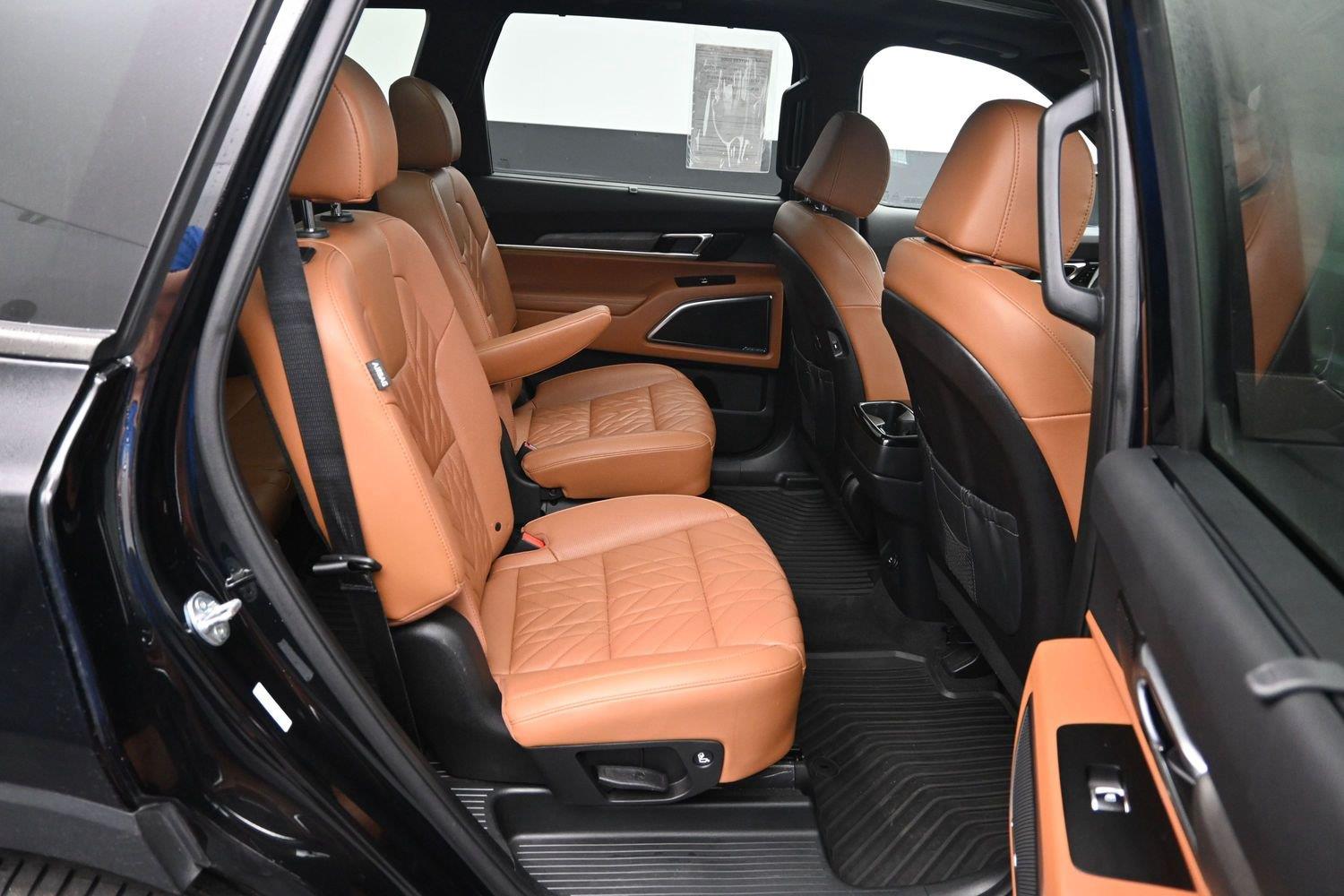 Used 2024 Ebony Black KIA SX X-Line image 11