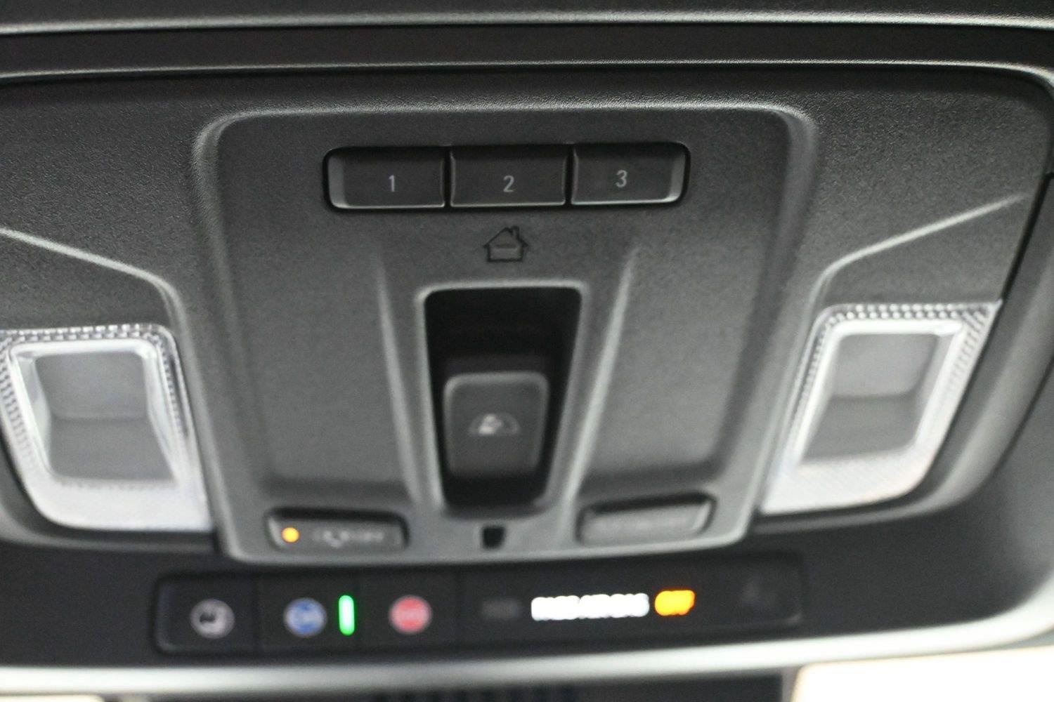 Used 2026 Summit White GMC AT4 image 36
