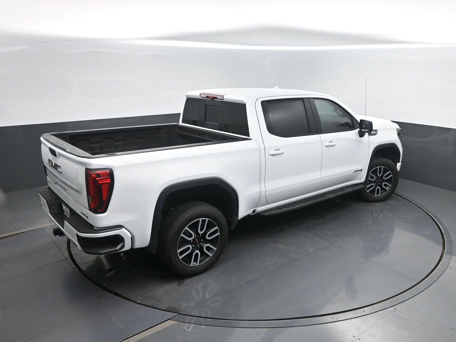 Used 2026 Summit White GMC AT4 image 43