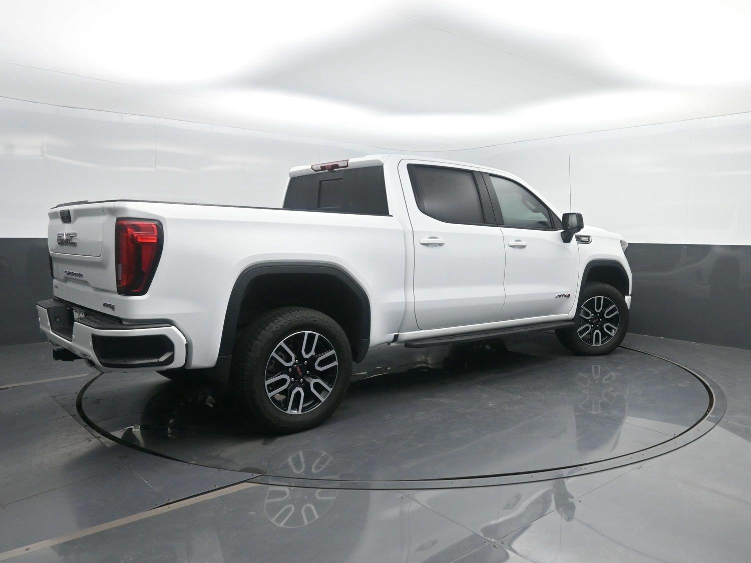 Used 2026 Summit White GMC AT4 image 2