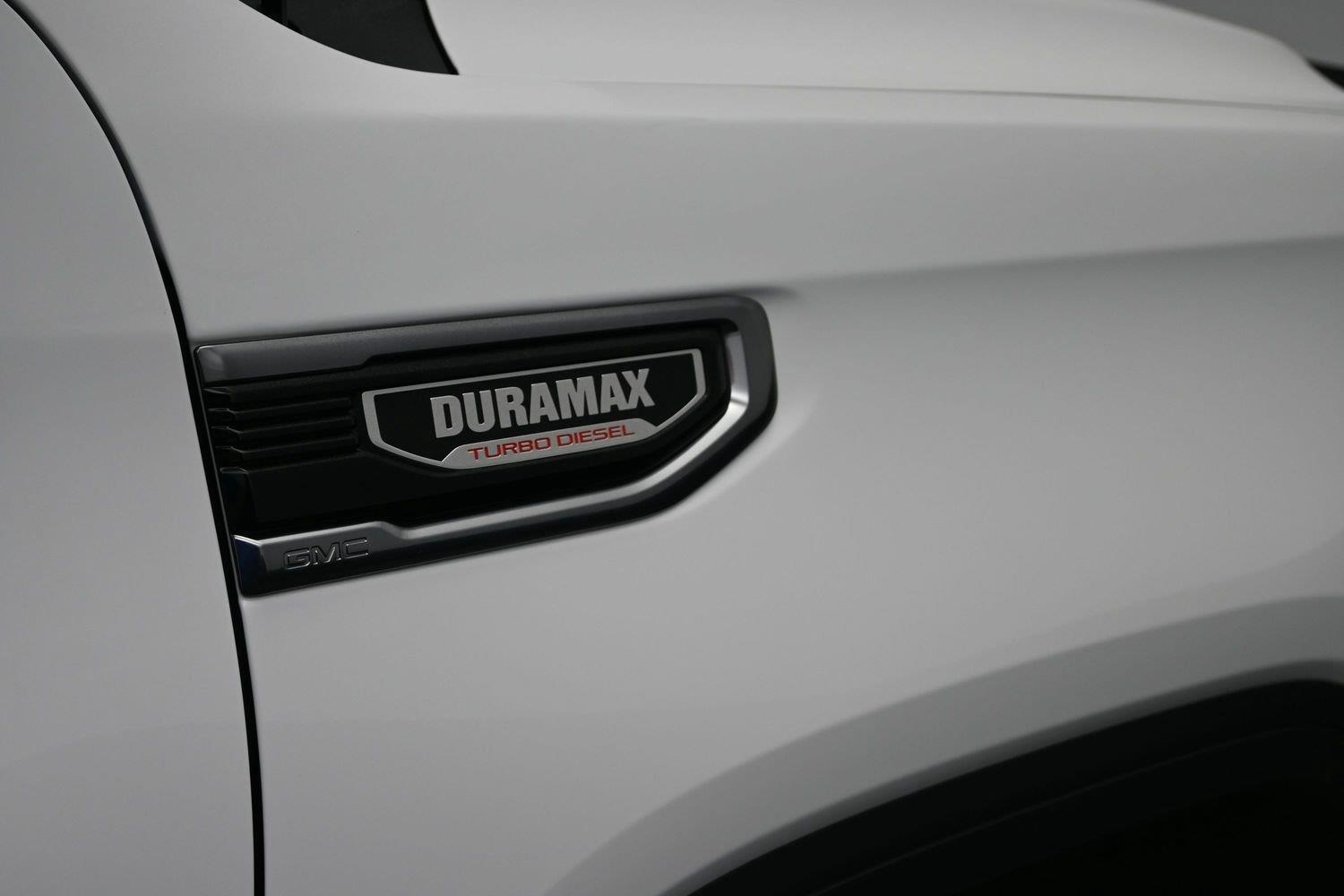 Used 2026 Summit White GMC AT4 image 6
