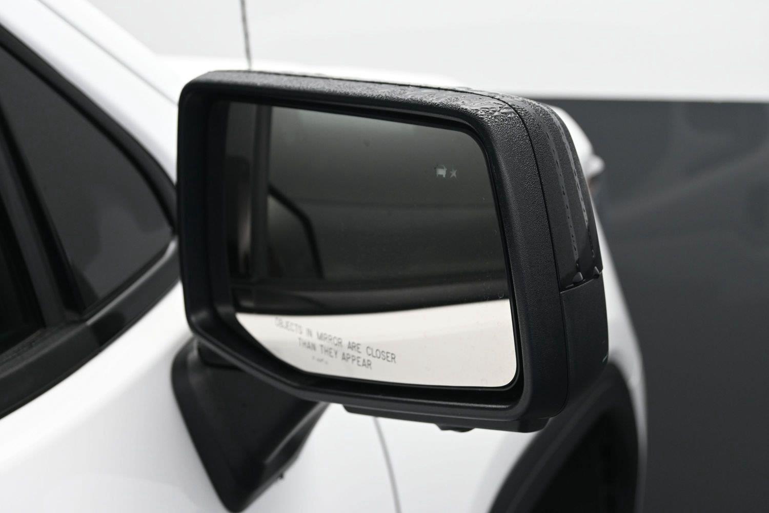 Used 2026 Summit White GMC AT4 image 7