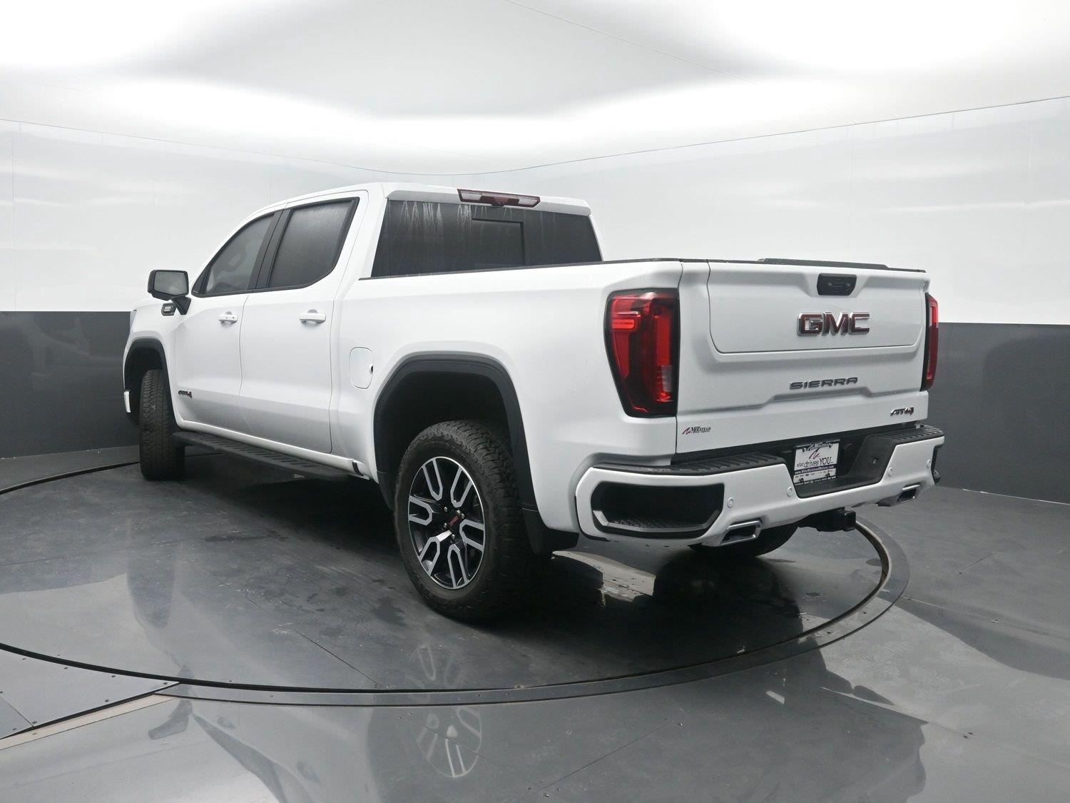 Used 2026 Summit White GMC AT4 image 48