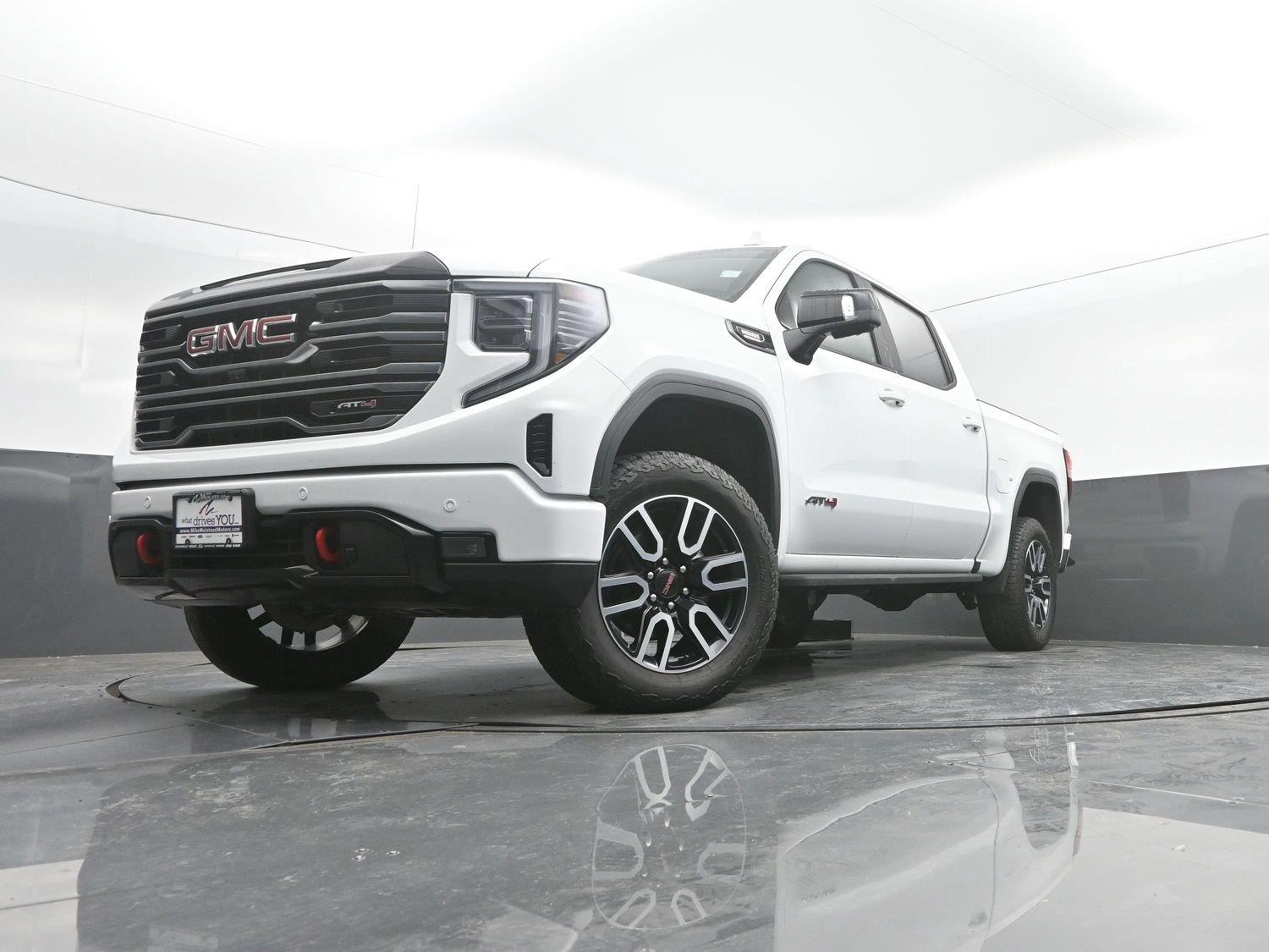 Used 2026 Summit White GMC AT4 image 49