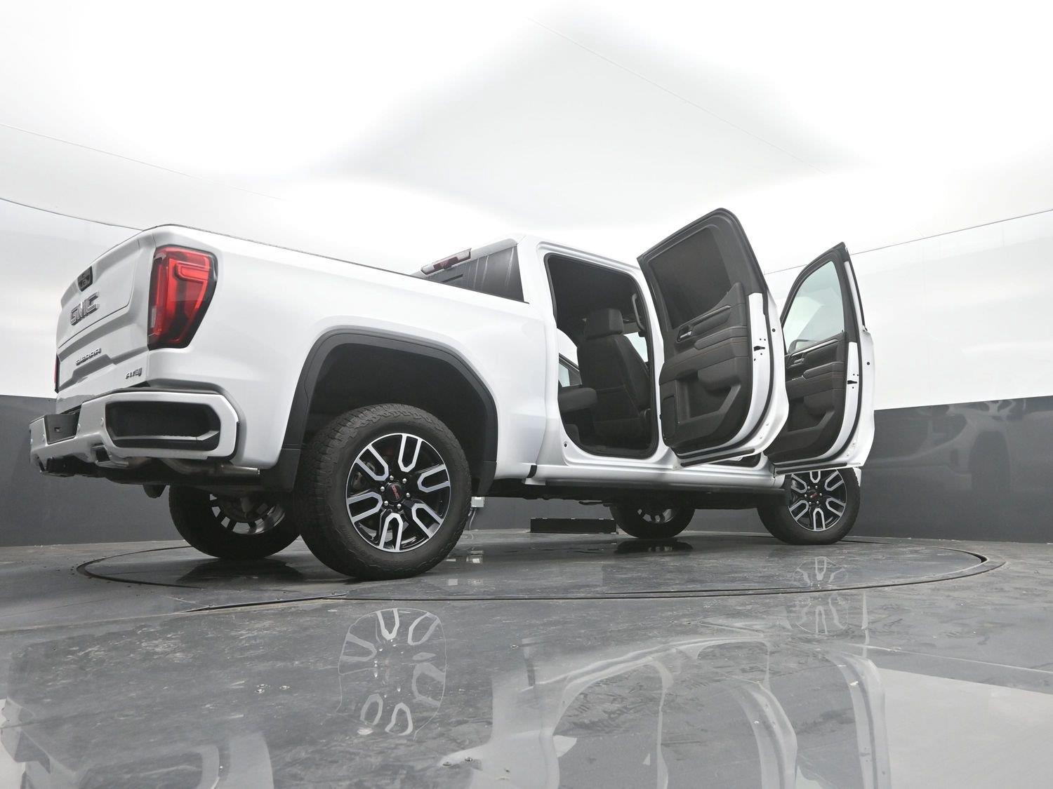 Used 2026 Summit White GMC AT4 image 54