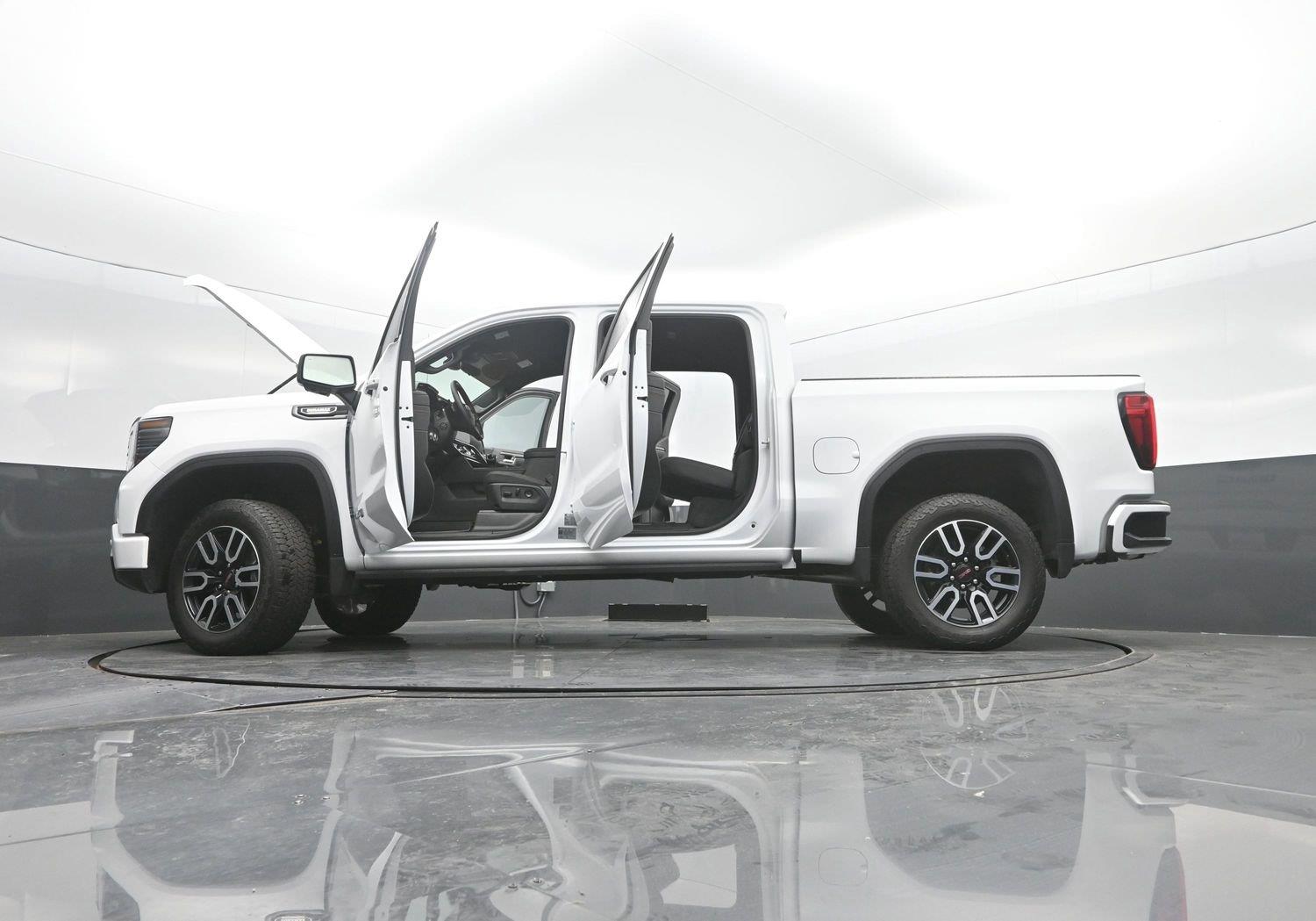 Used 2026 Summit White GMC AT4 image 55
