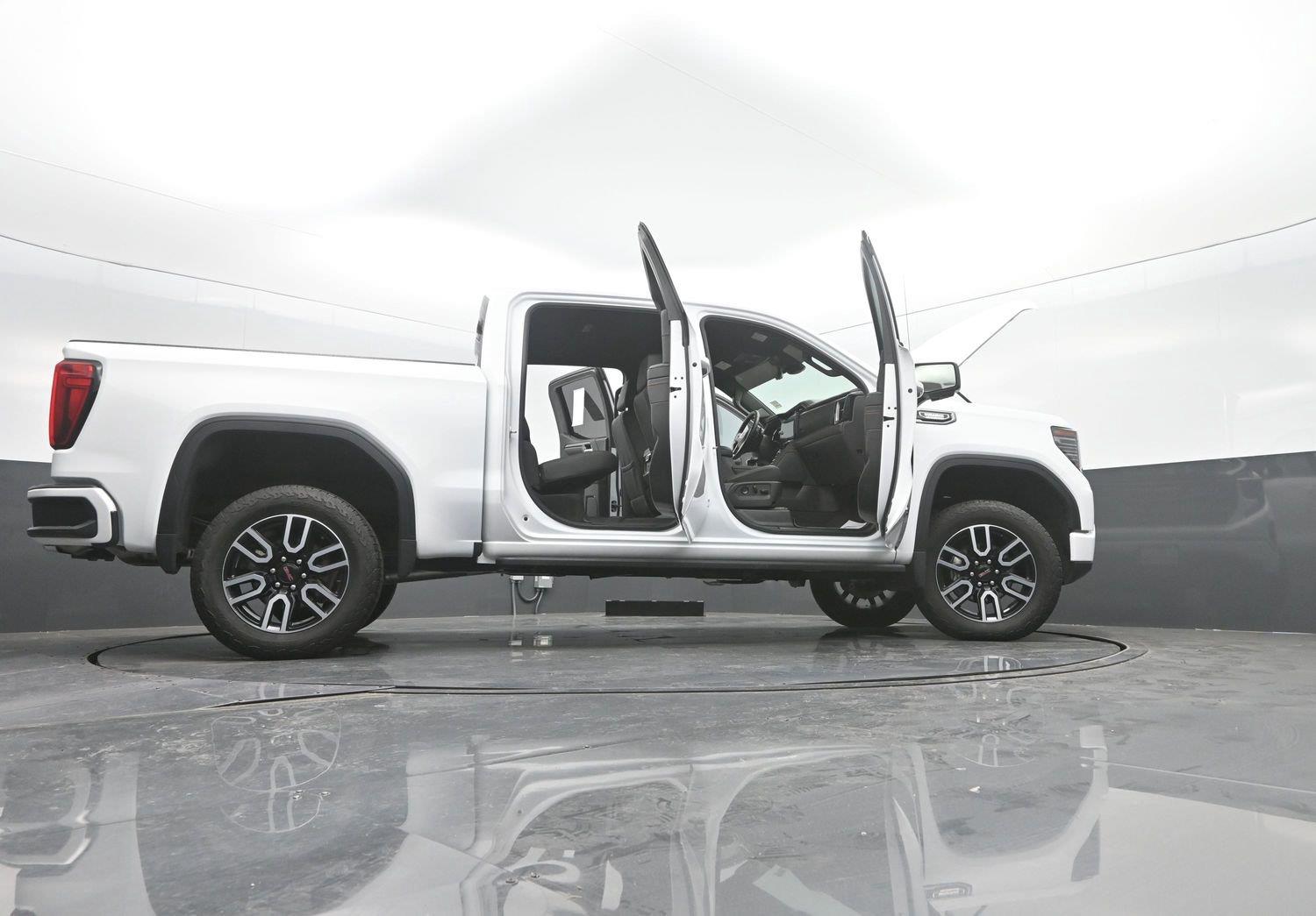 Used 2026 Summit White GMC AT4 image 56