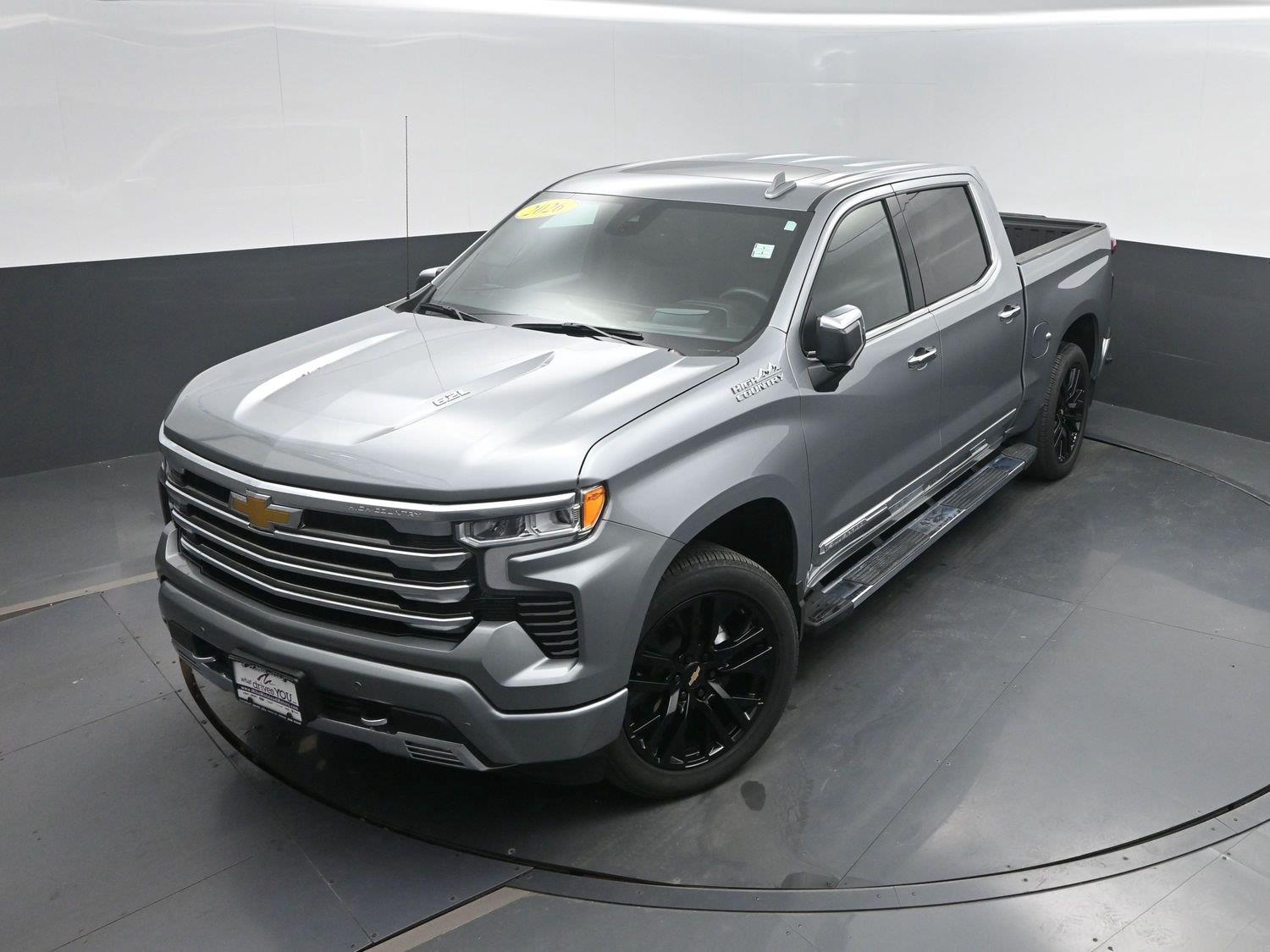 Used 2026 Sterling Gray Metallic Chevrolet High Country image 40