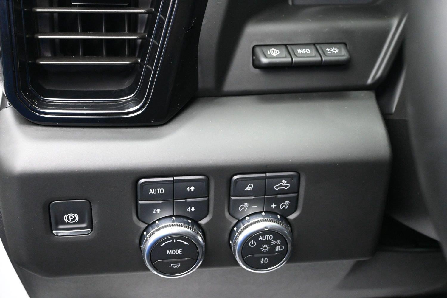 Used 2026 Summit White GMC AT4 image 25