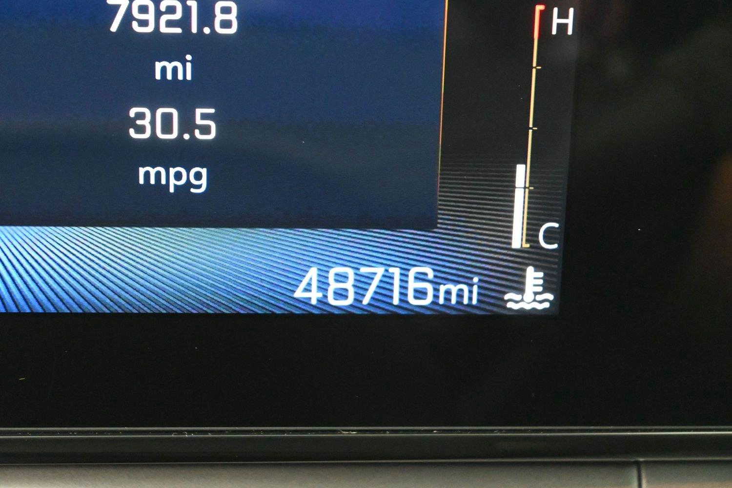 Used 2025 Crimson Metallic Chevrolet LT image 20