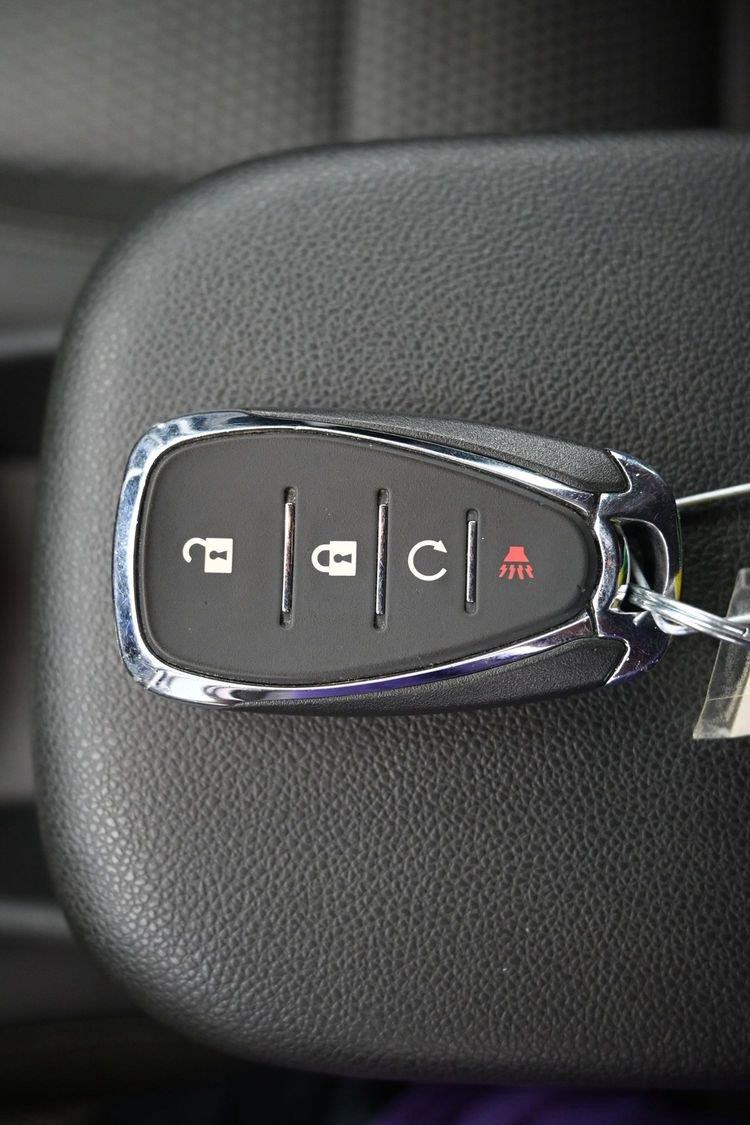 Used 2025 Crimson Metallic Chevrolet LT image 24