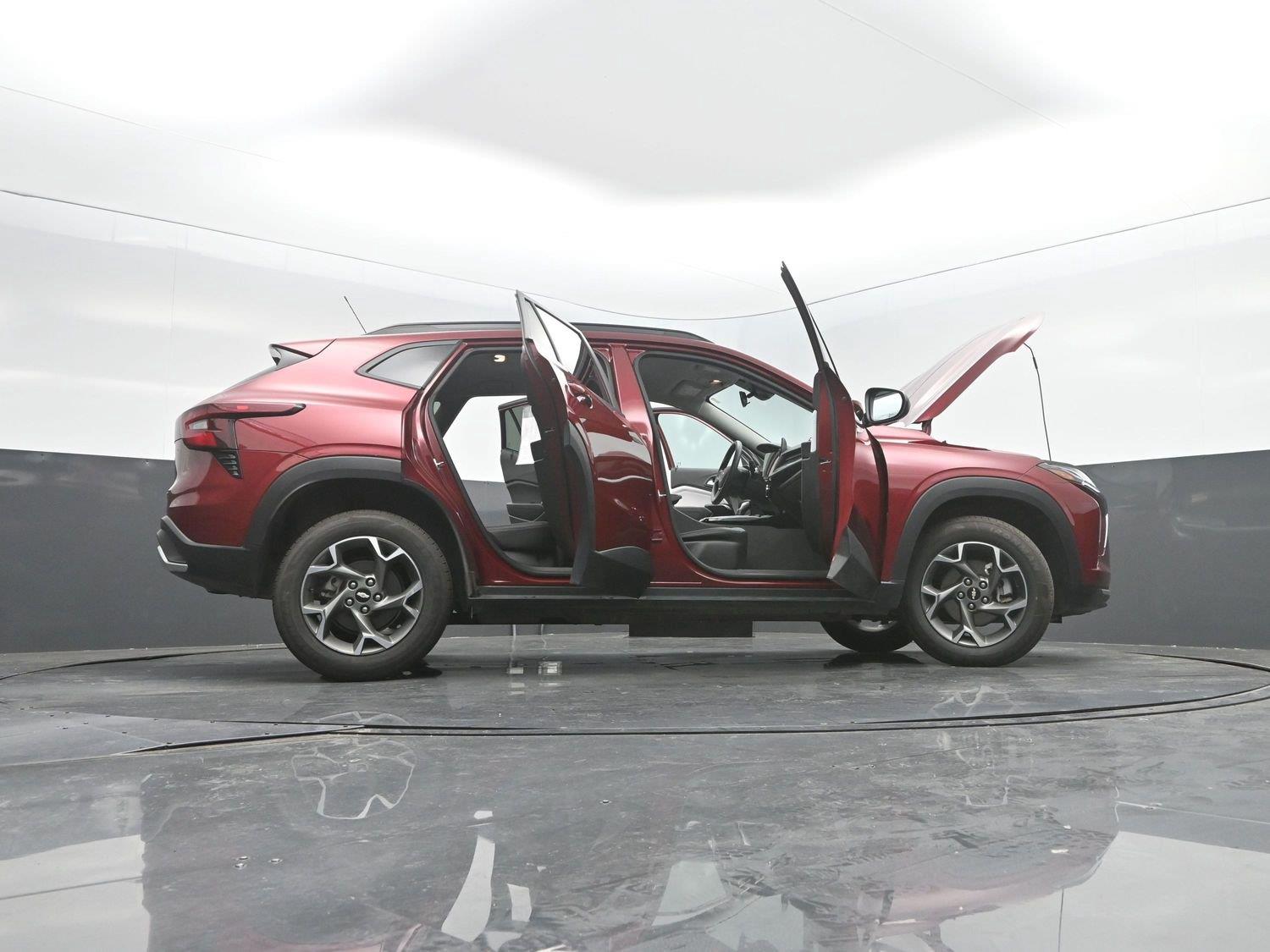 Used 2025 Crimson Metallic Chevrolet LT image 43