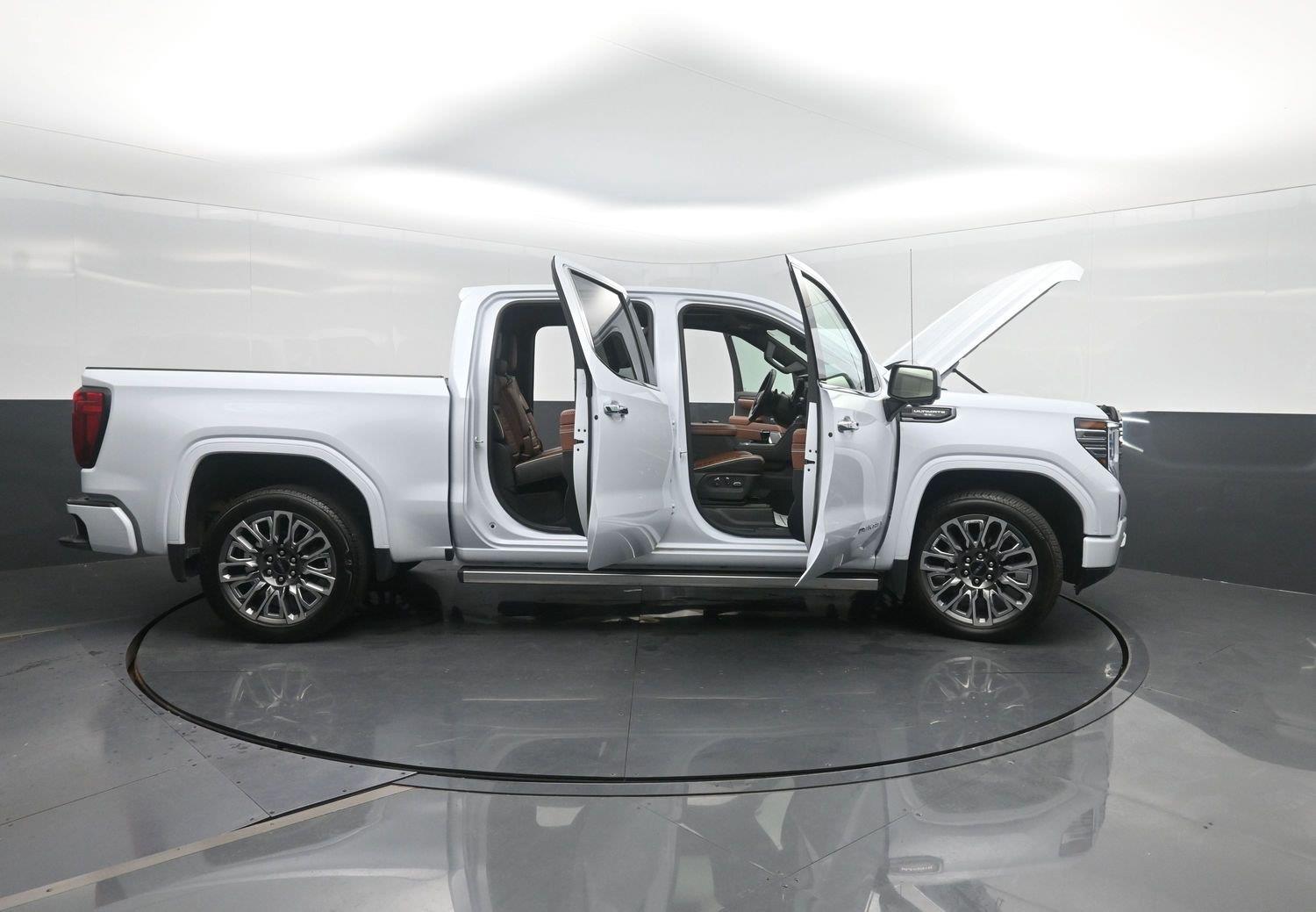 Used 2026 Glacier White Tricoat GMC Denali Ultimate image 50